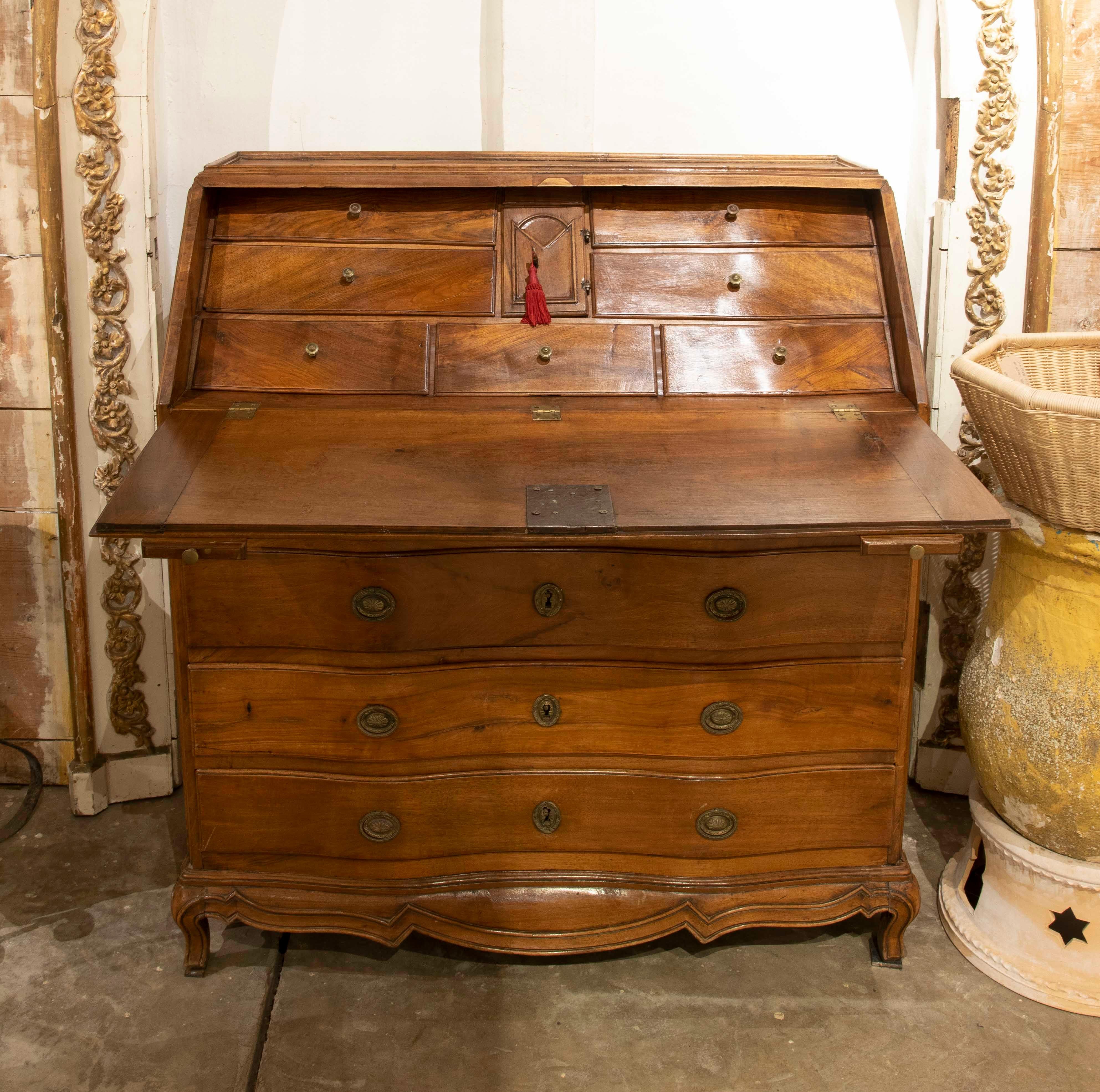 18th Century Chest of Drawers with Folding Top and Secretaire with Drawers In Good Condition For Sale In Marbella, ES