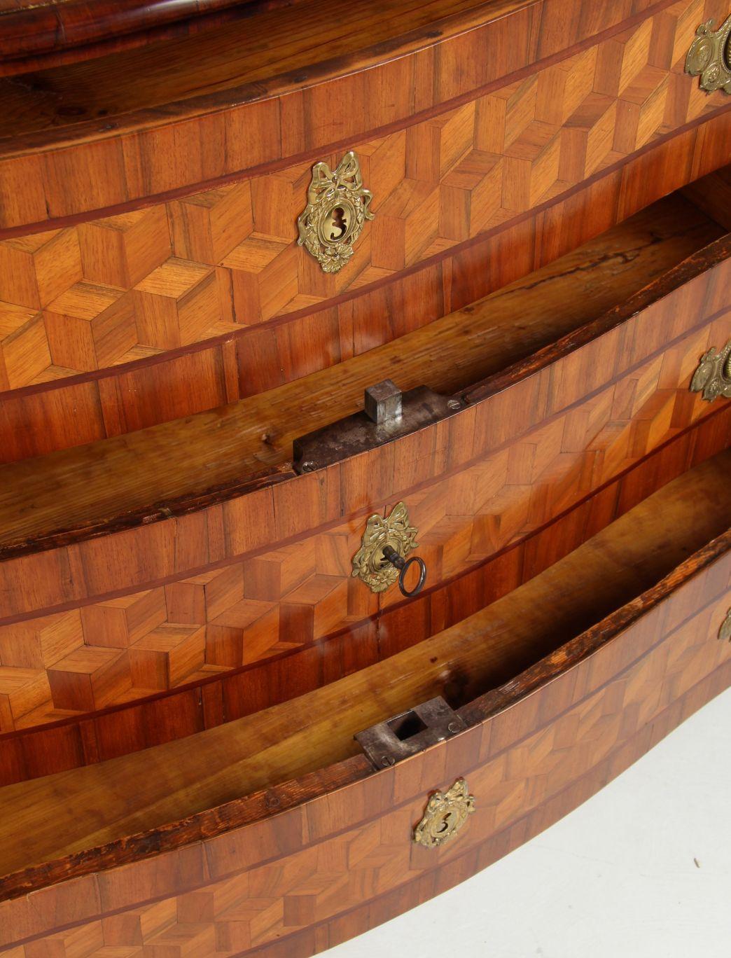 18th Century Chest Of Drawers with Trompe-l'œil Marquetry, Germany, circa 1770 For Sale 5