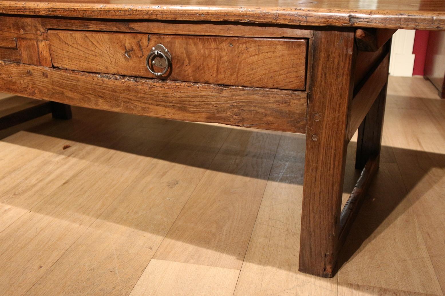 Beautifully 18th century chestnut wood coffee table with 2 drawers in perfect condition. Drawer bottoms have been replaced
Origin: France
Period: 18th century
Size: 178 cm x 63 cm x 50 cm.