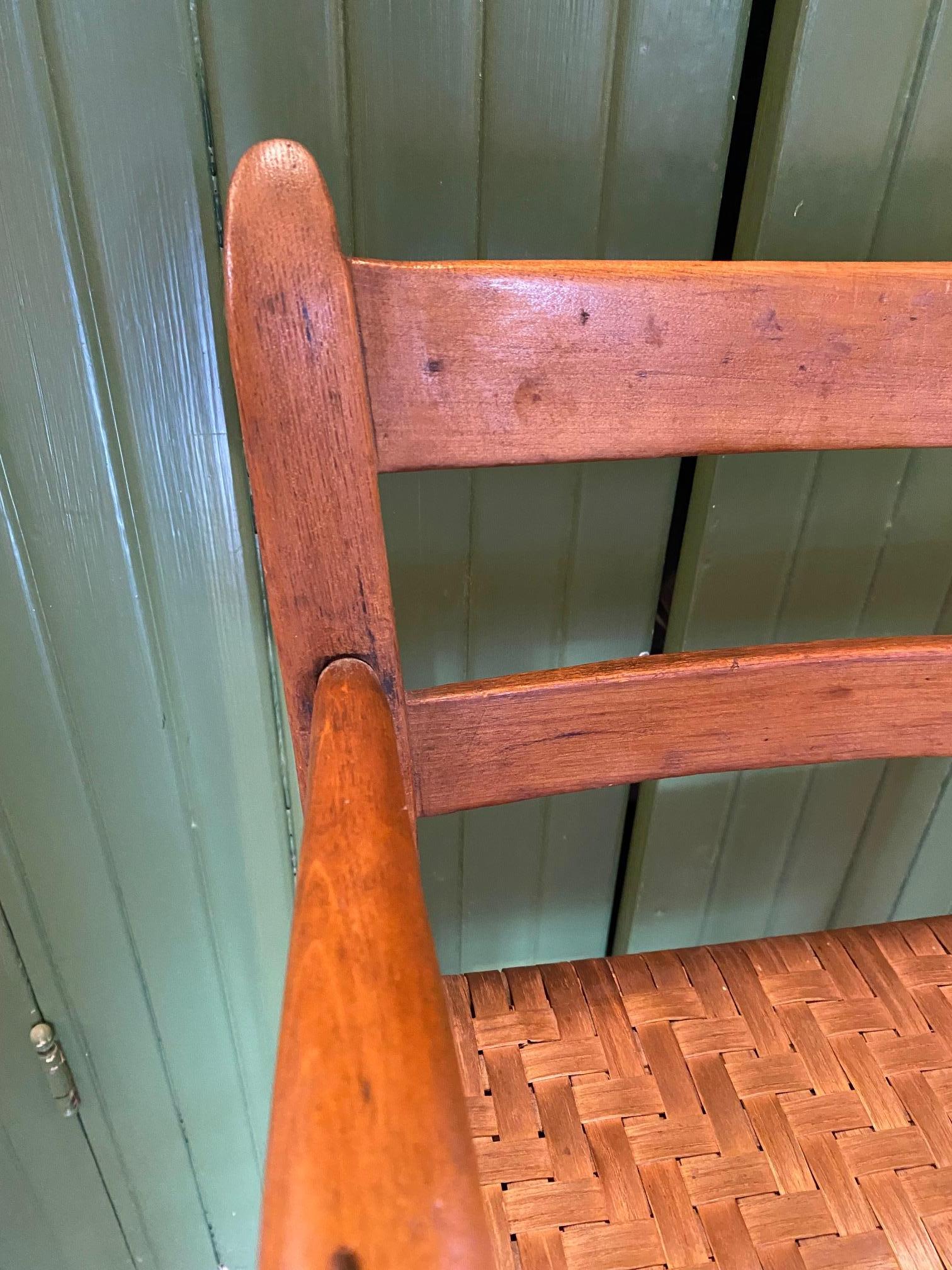 American 18th Century Child's Thumb Back Windsor High Chair For Sale