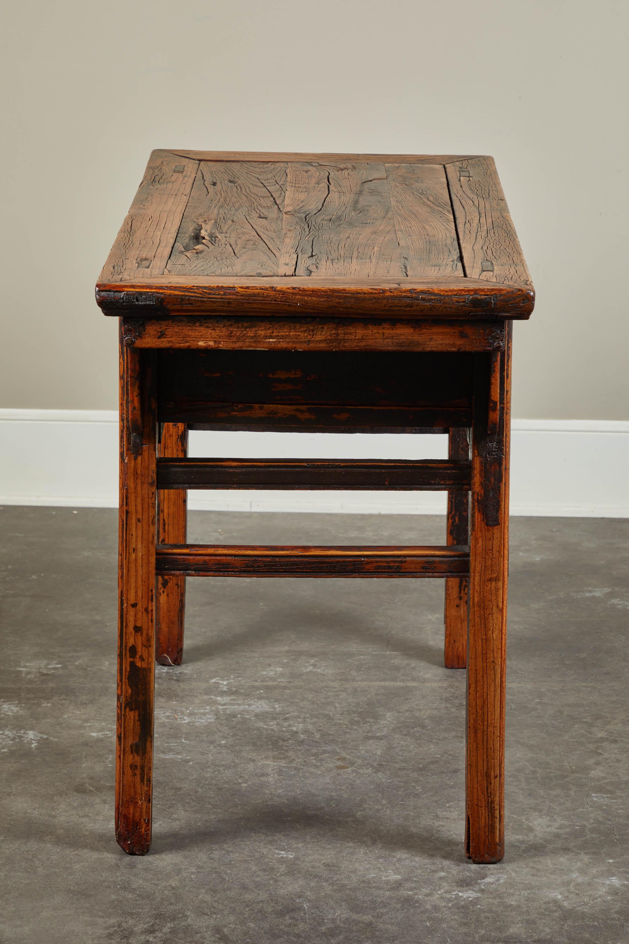 18th Century Chinese Ancient Elm Single Drawer Table For Sale 2