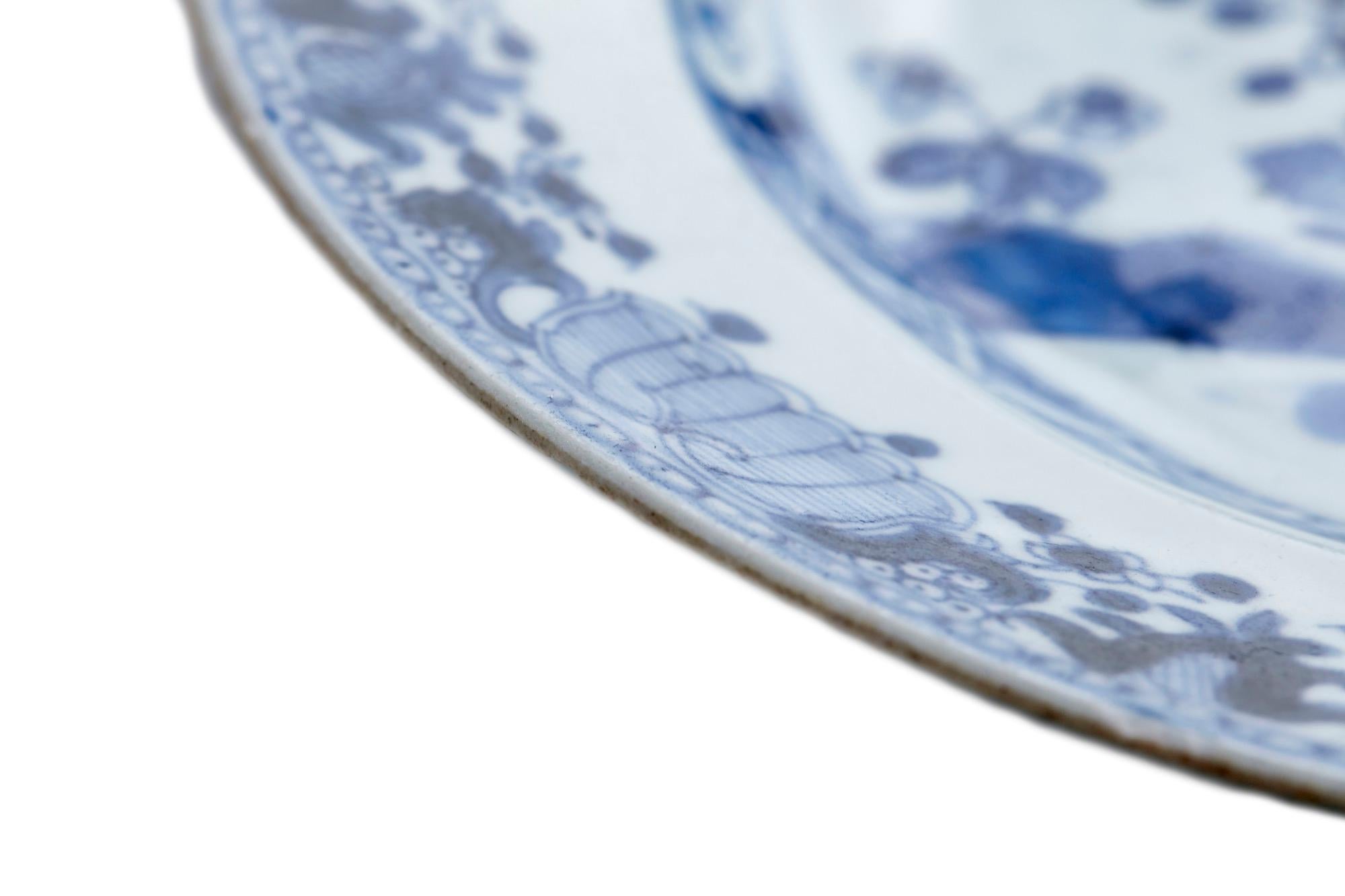 18th Century Chinese Blue & White Plate In Excellent Condition For Sale In Stutton, GB