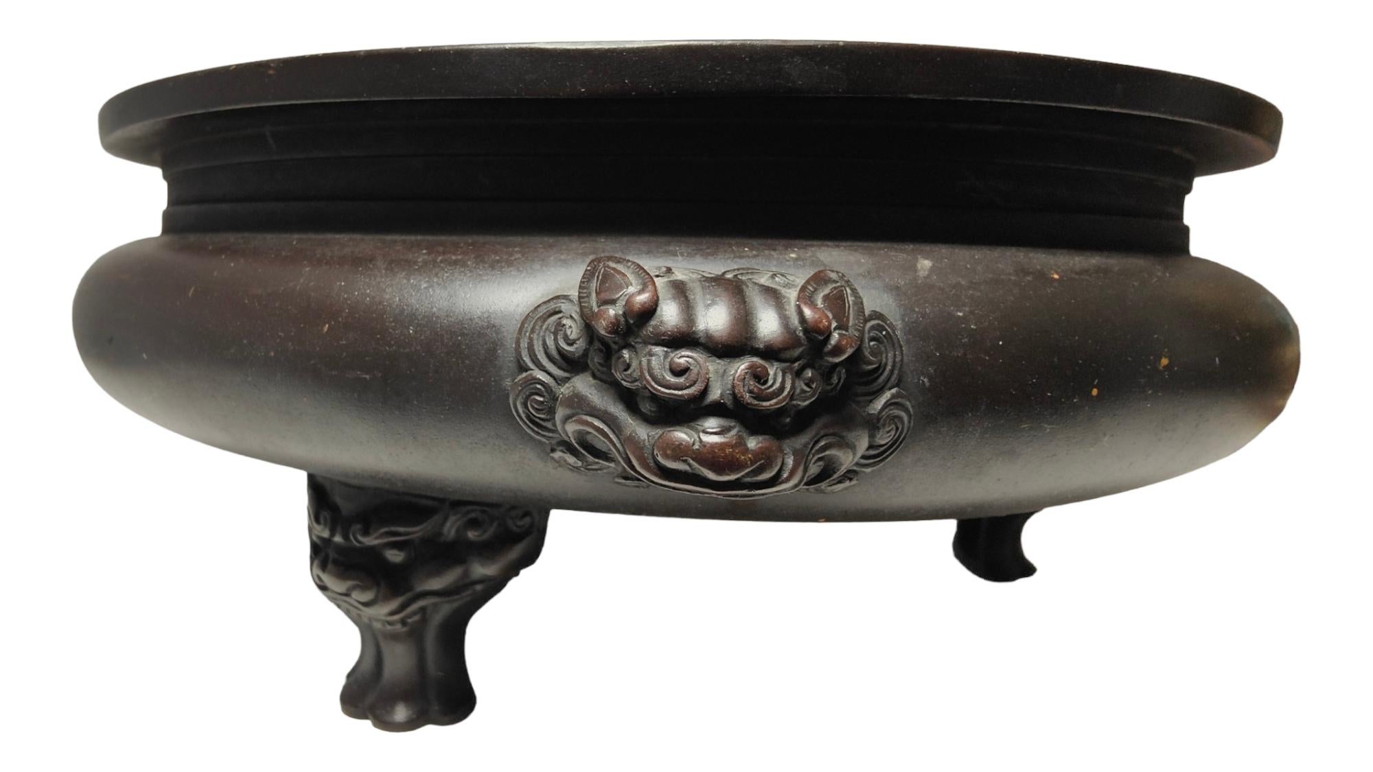 18th Century Chinese Censer For Sale 6