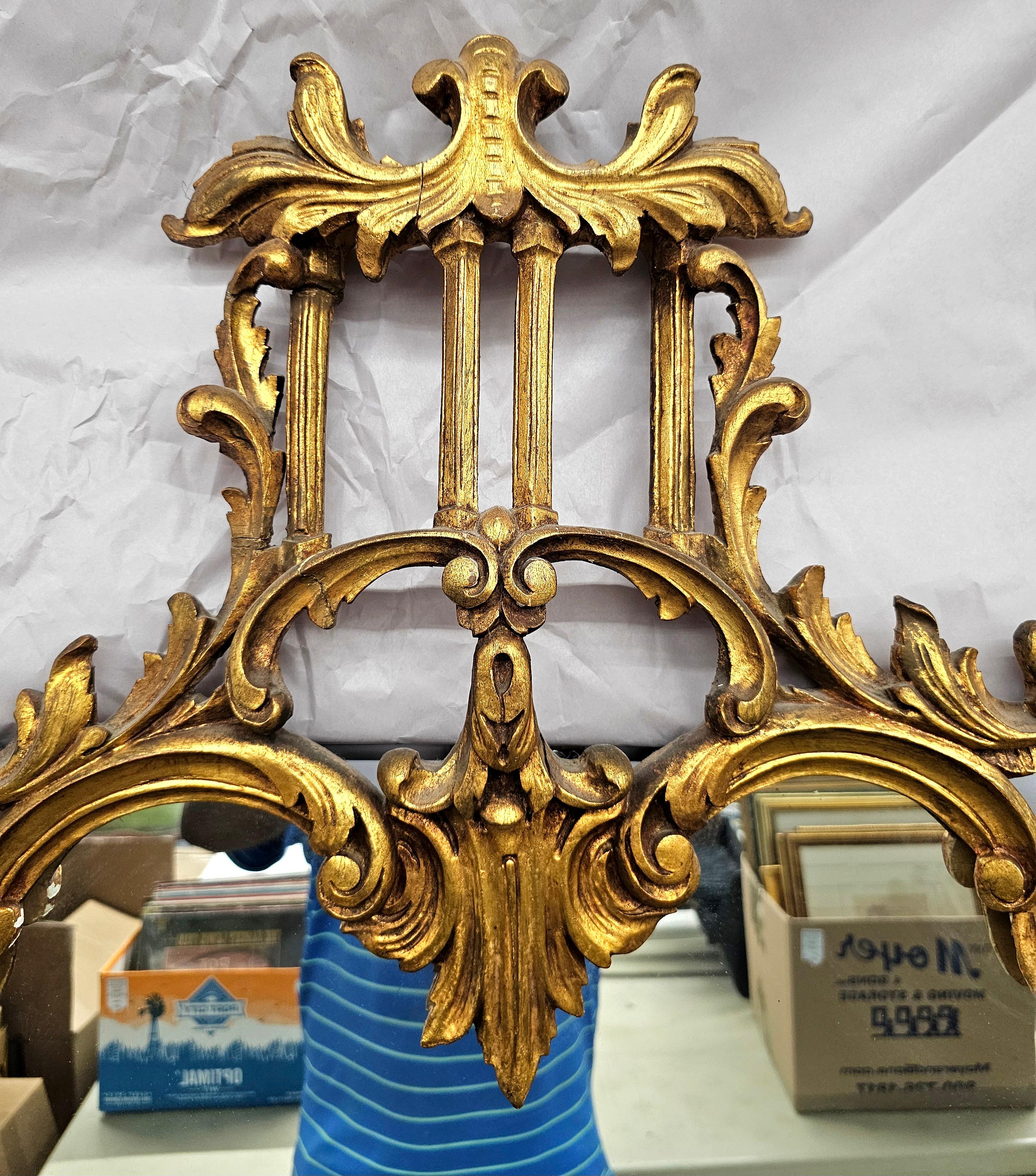 18th Century Chinese Chippendale Giltwood Over Mantel / Fireplace Mirror In condizioni buone in vendita a Germantown, MD