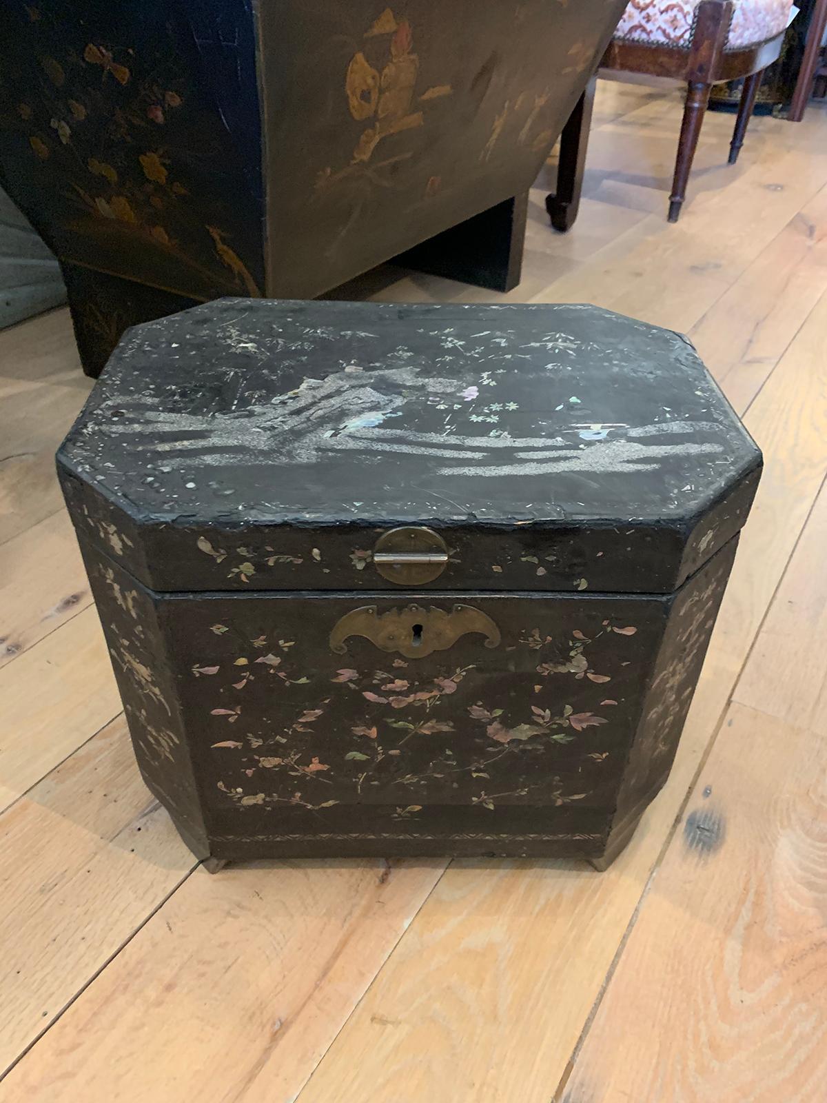 18th Century and Earlier 18th Century Chinese Elongated Octagonal Box with Mother of Pearl Inlay For Sale
