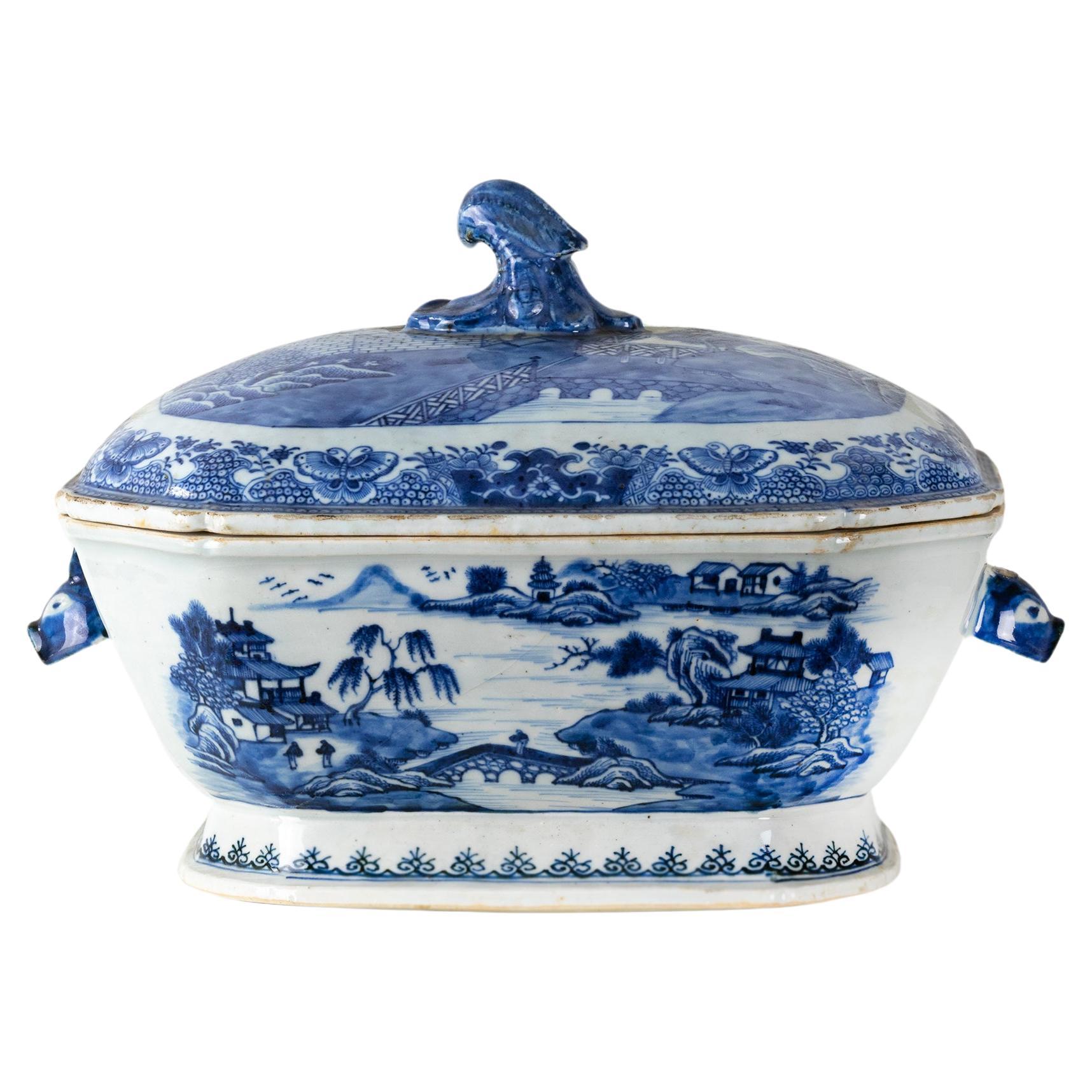 18th Century Chinese Export Blue And White Tureen and Conver For Sale