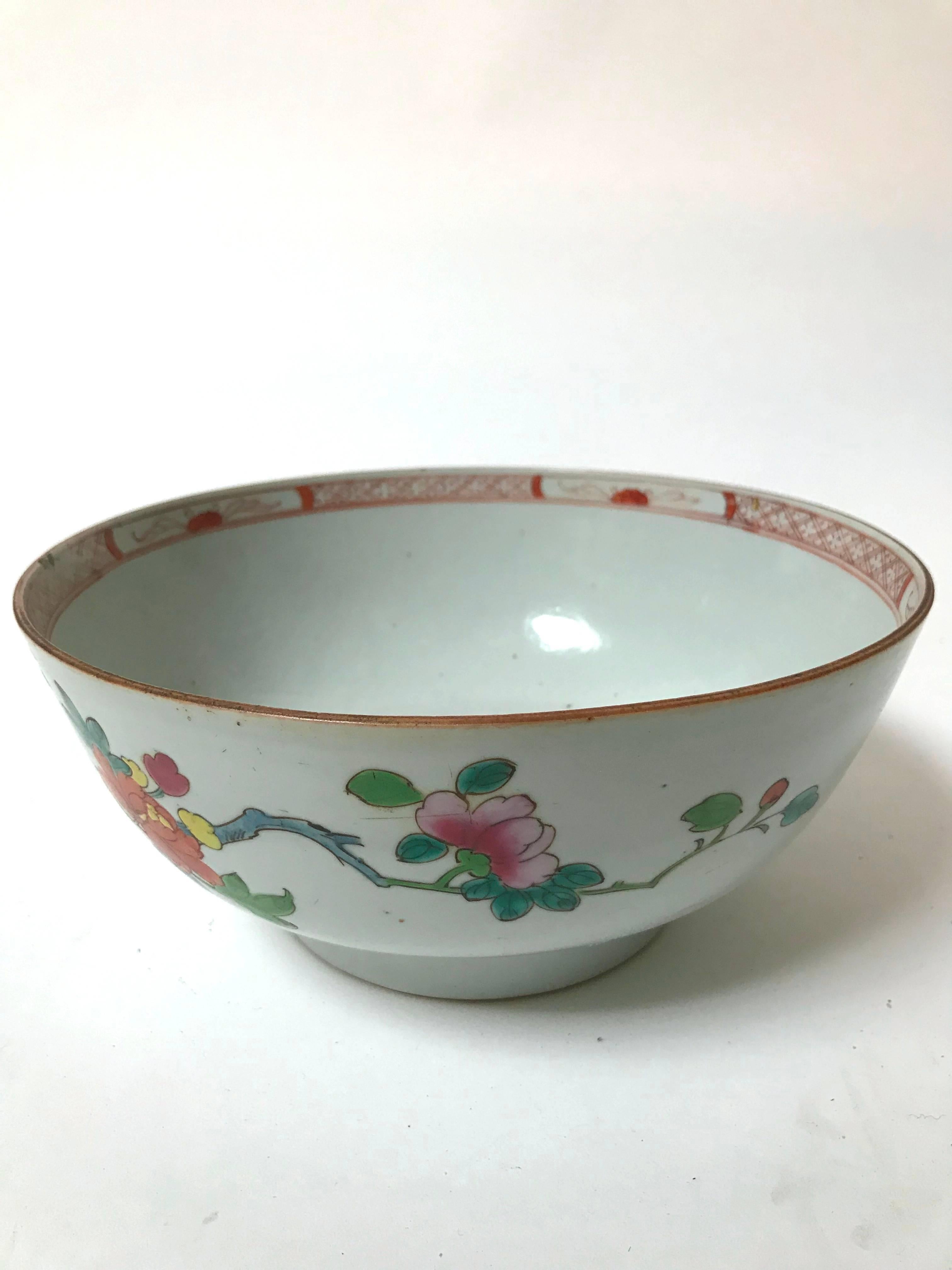 18th Century Chinese Export Bowl In Good Condition For Sale In Dallas, TX