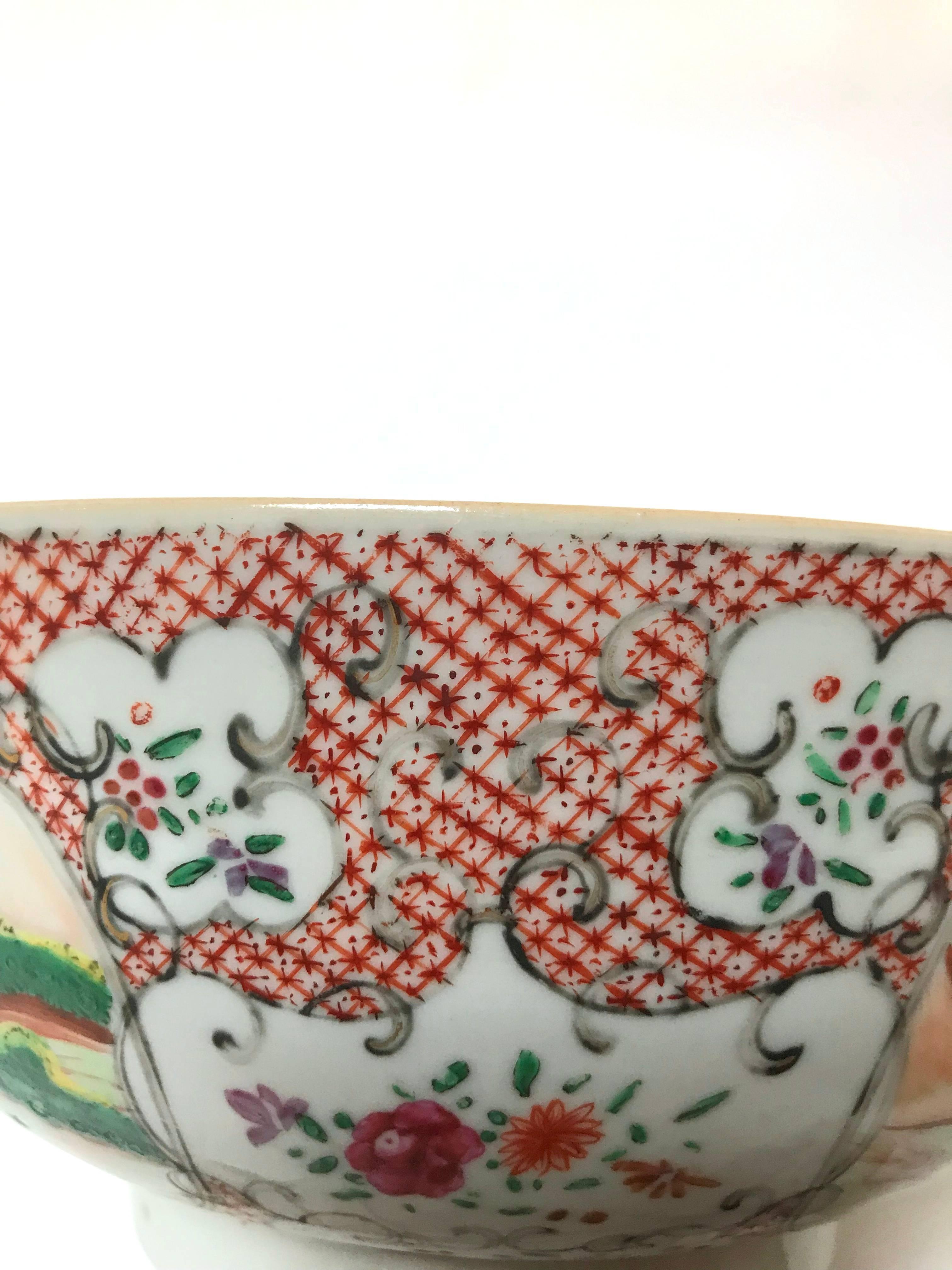 Porcelain 18th Century Chinese Export Bowl For Sale