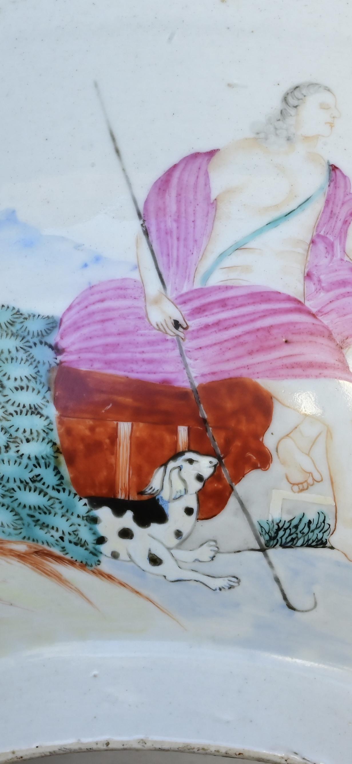 Cuenco de porcelana rosa familiar de exportación china del siglo XVIII con tema europeo en venta 2