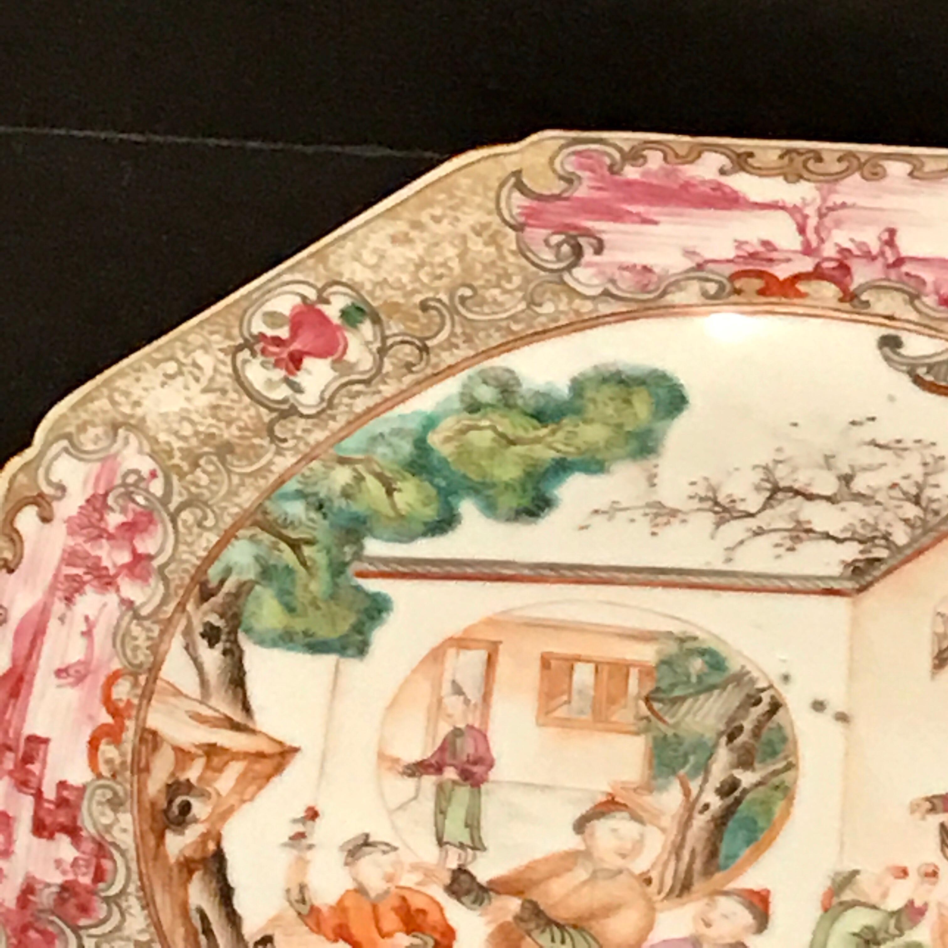 Assiette octogonale d'exportation chinoise du XVIIIe siècle de Famille Verte 9