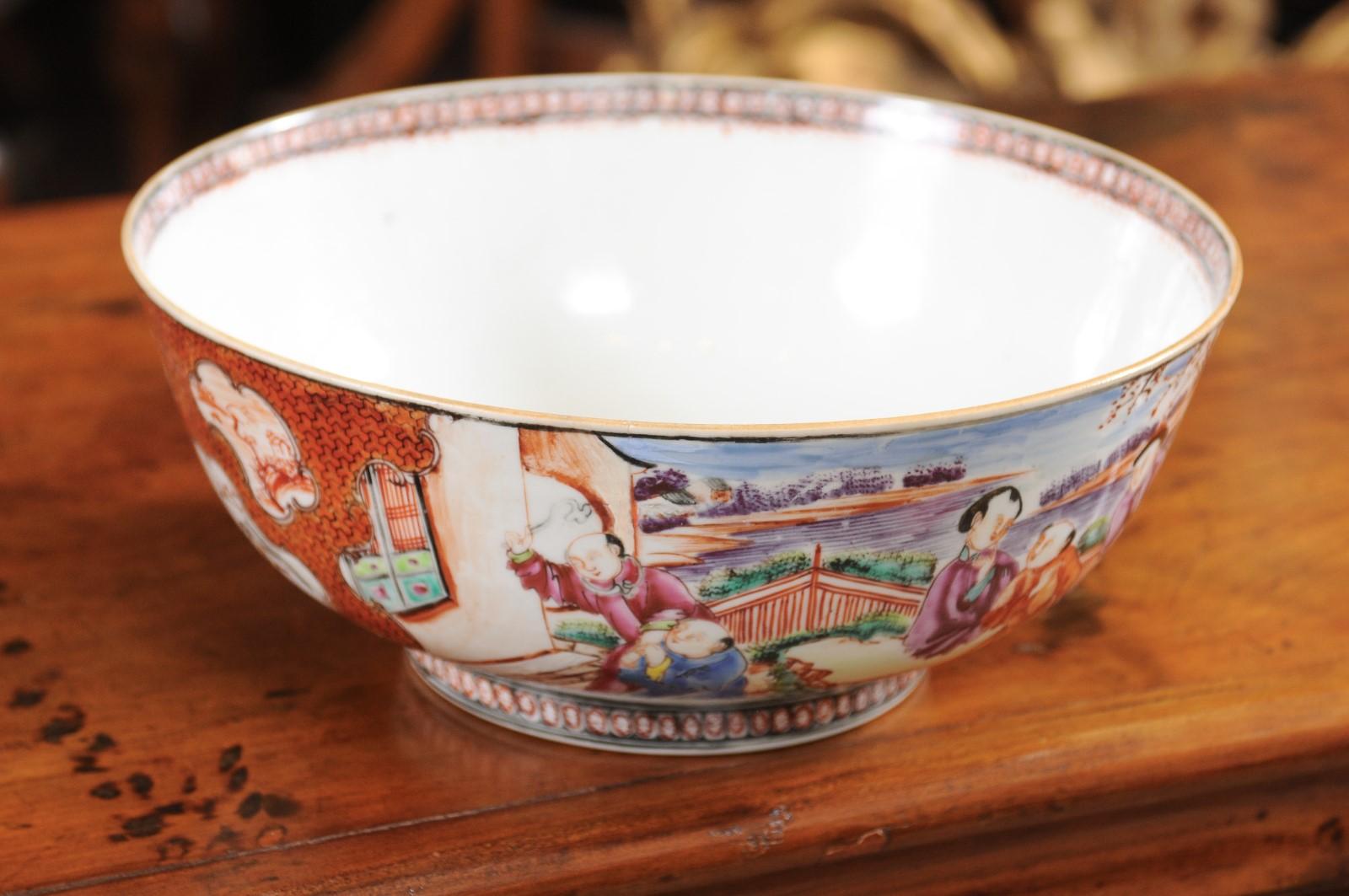 18th Century Chinese Export Porcelain Bowl with Mandarin Scene & Orange Ground In Good Condition For Sale In Atlanta, GA
