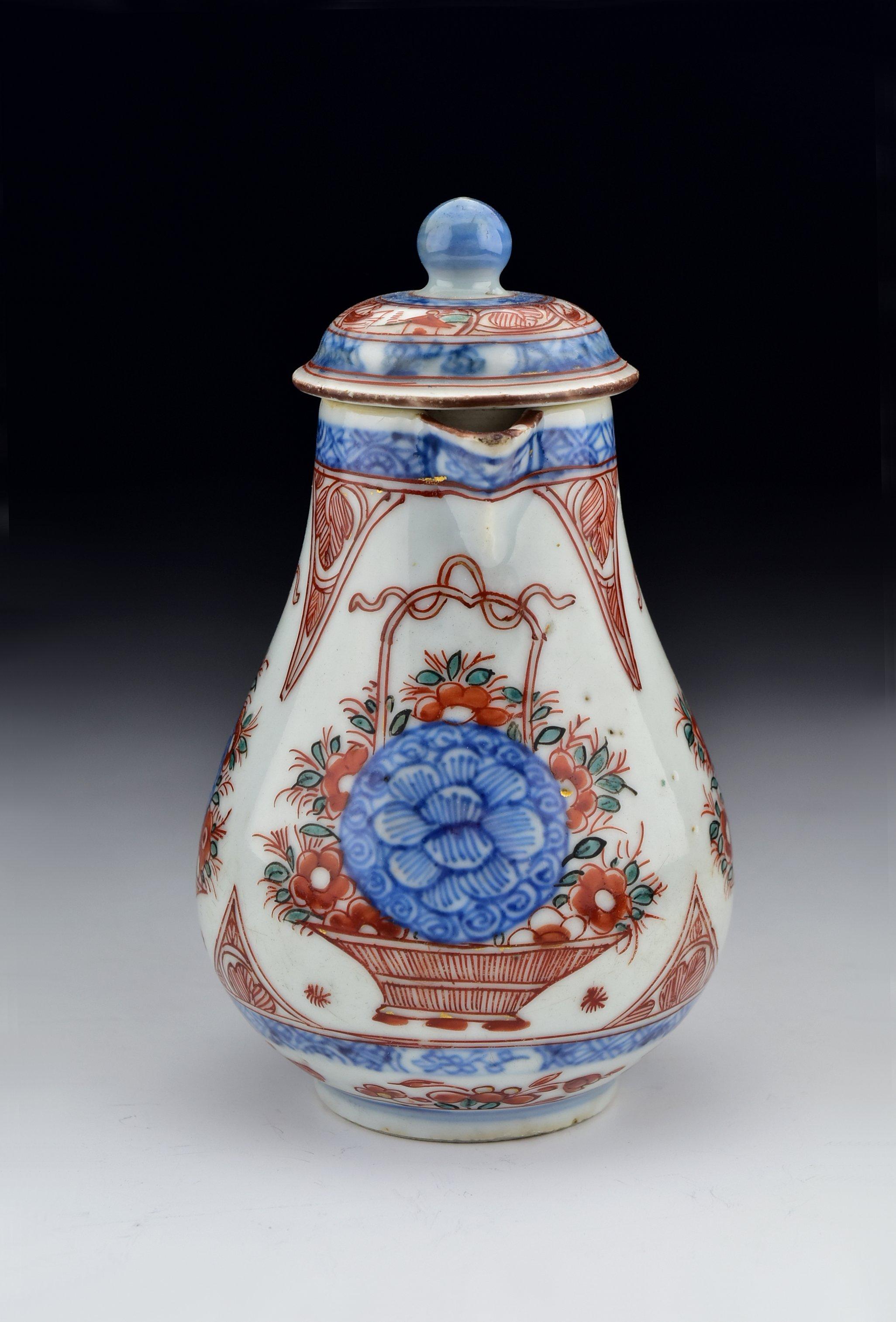 18th Century Chinese Export Porcelain Covered Cream Jug In Good Condition In Newport, NH