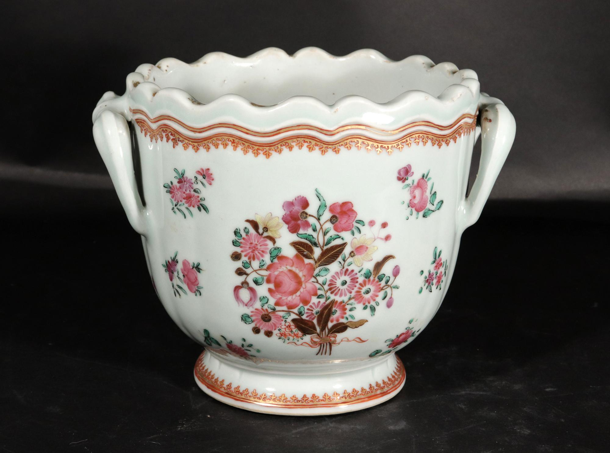 18th-century Chinese Export Porcelain Famille Rose Wine Cooler im Angebot 2
