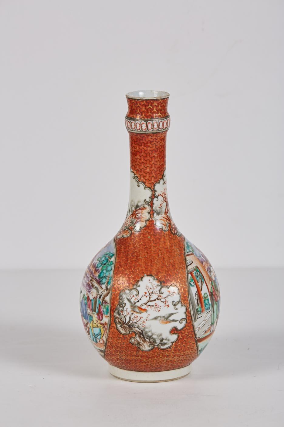 18th Century Chinese Export Porcelain Gugglet in Mandarin Pattern In Good Condition For Sale In Dallas, TX