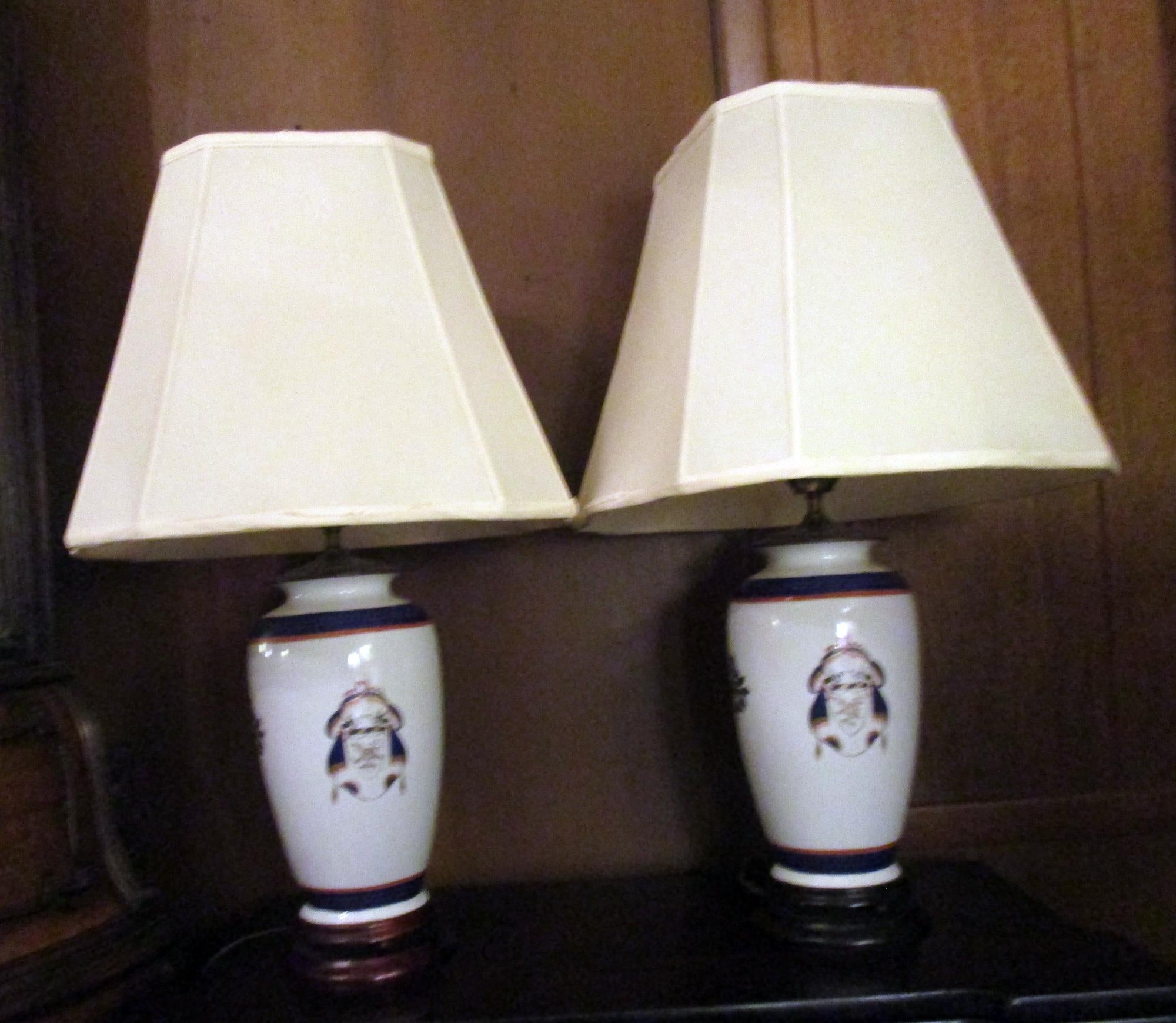 18th century Chinese Export Porcelain Vase Pair as Lamps 2