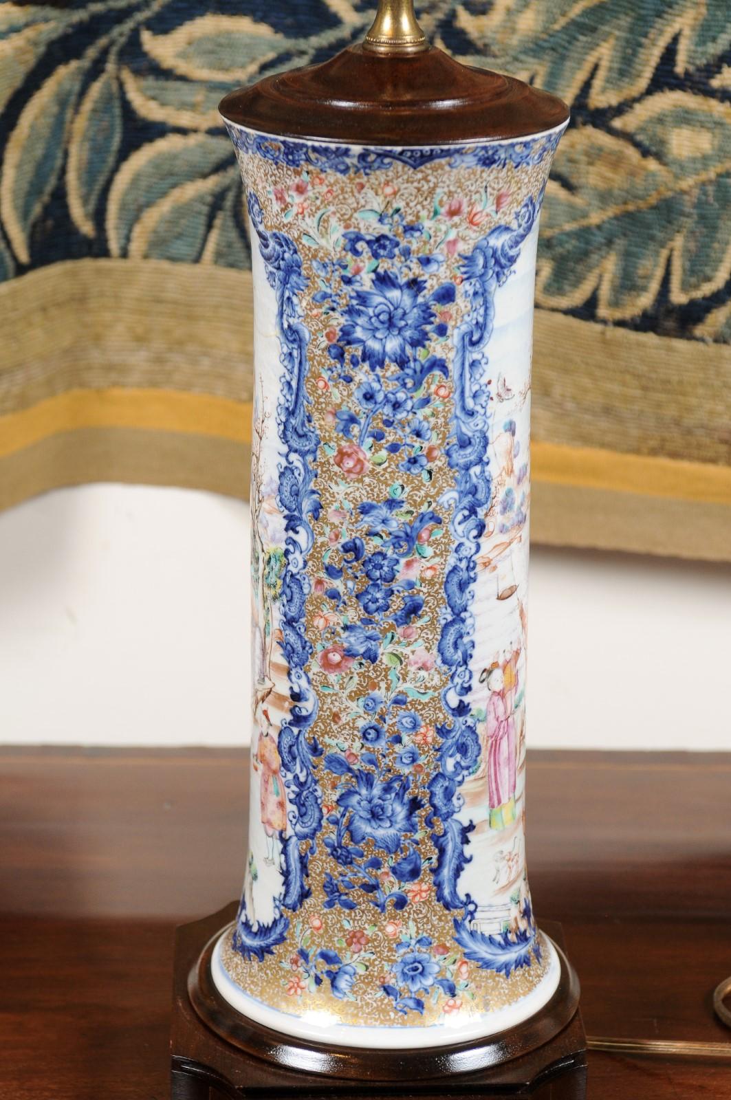 18th Century Chinese Export Porcelain Vase wired as a Lamp For Sale 9