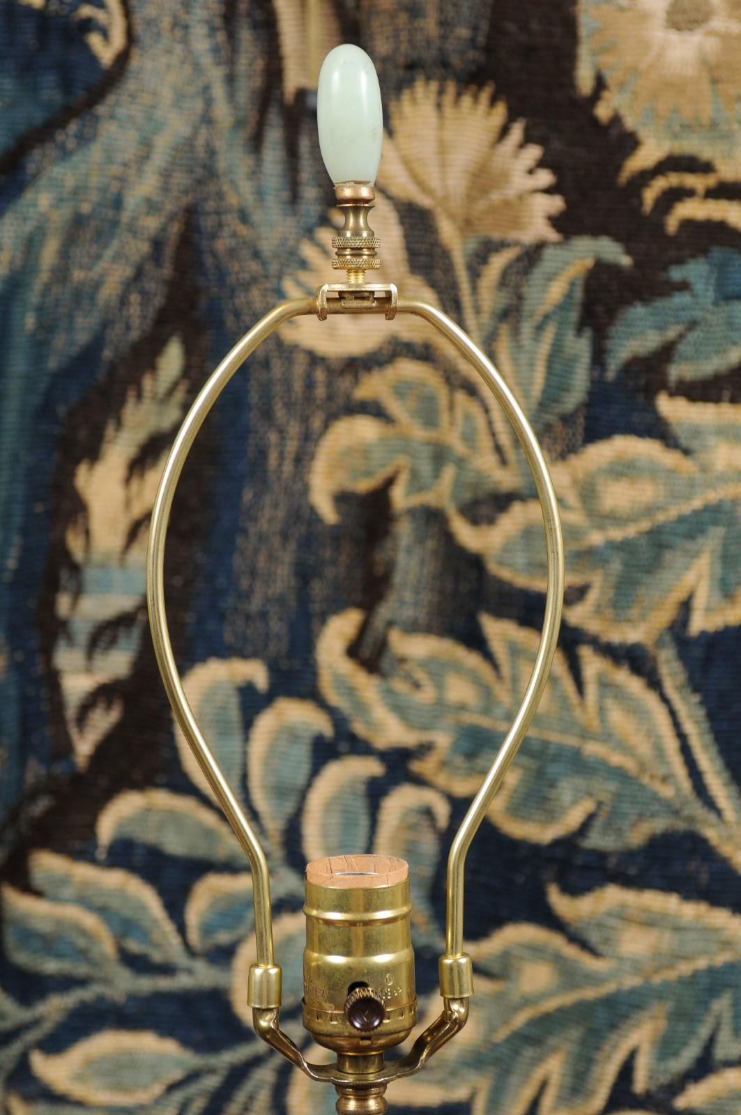 XVIIIe siècle et antérieur Vase en porcelaine d'exportation chinoise du 18ème siècle câblé comme une lampe en vente