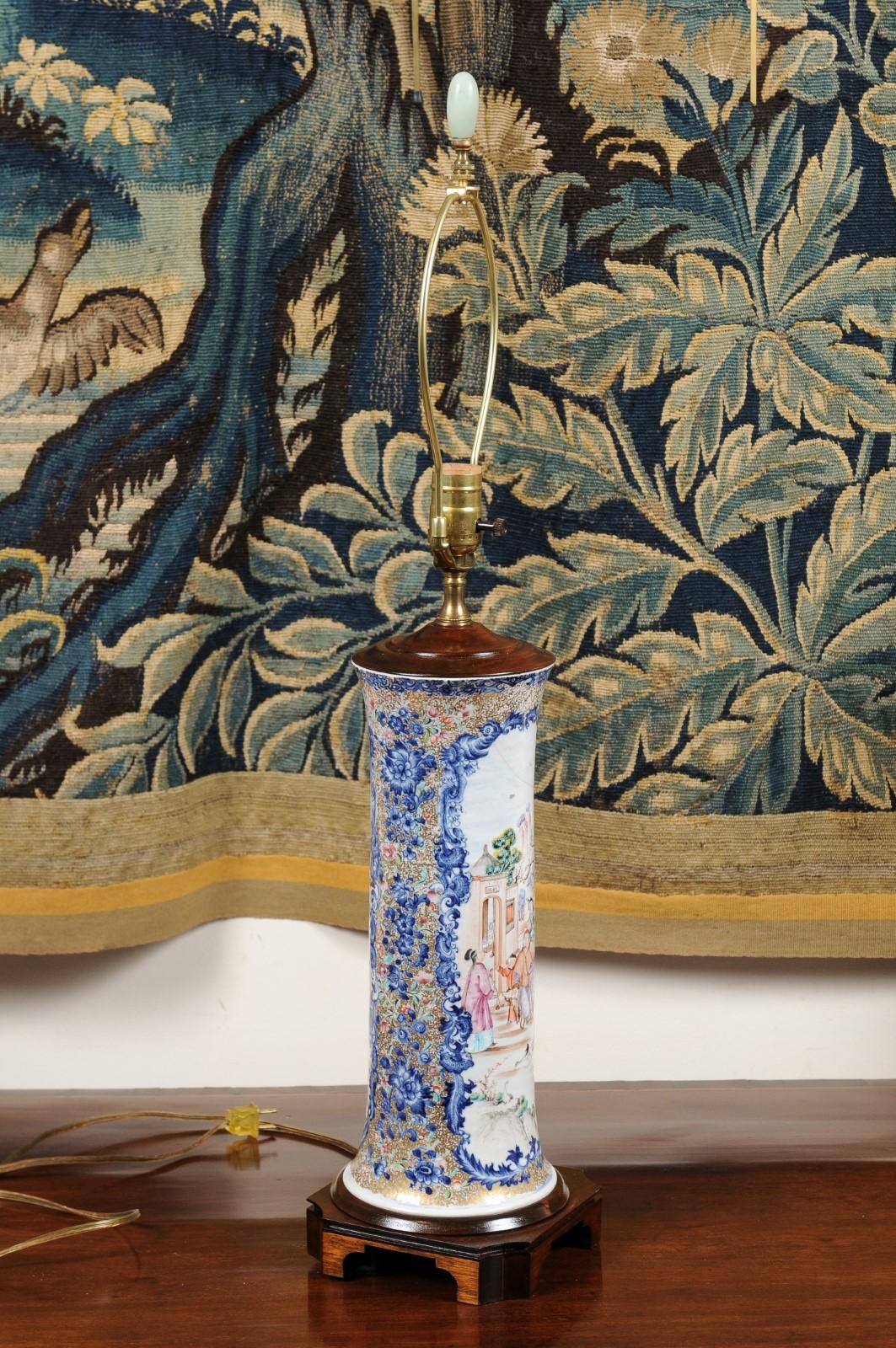 Vase en porcelaine d'exportation chinoise du 18ème siècle câblé comme une lampe en vente 2