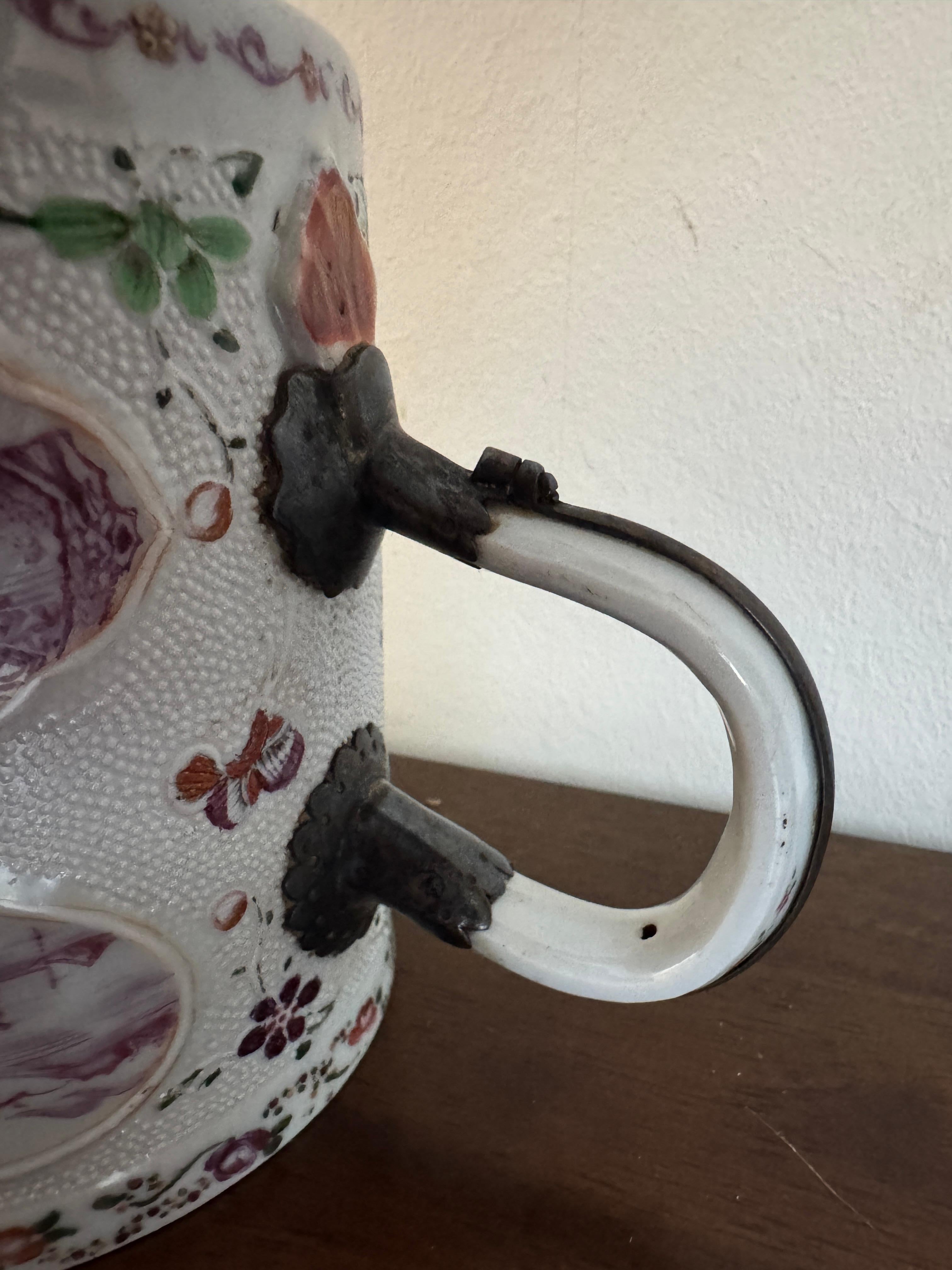 18th Century Chinese Famille Rose Tankard For Sale 8