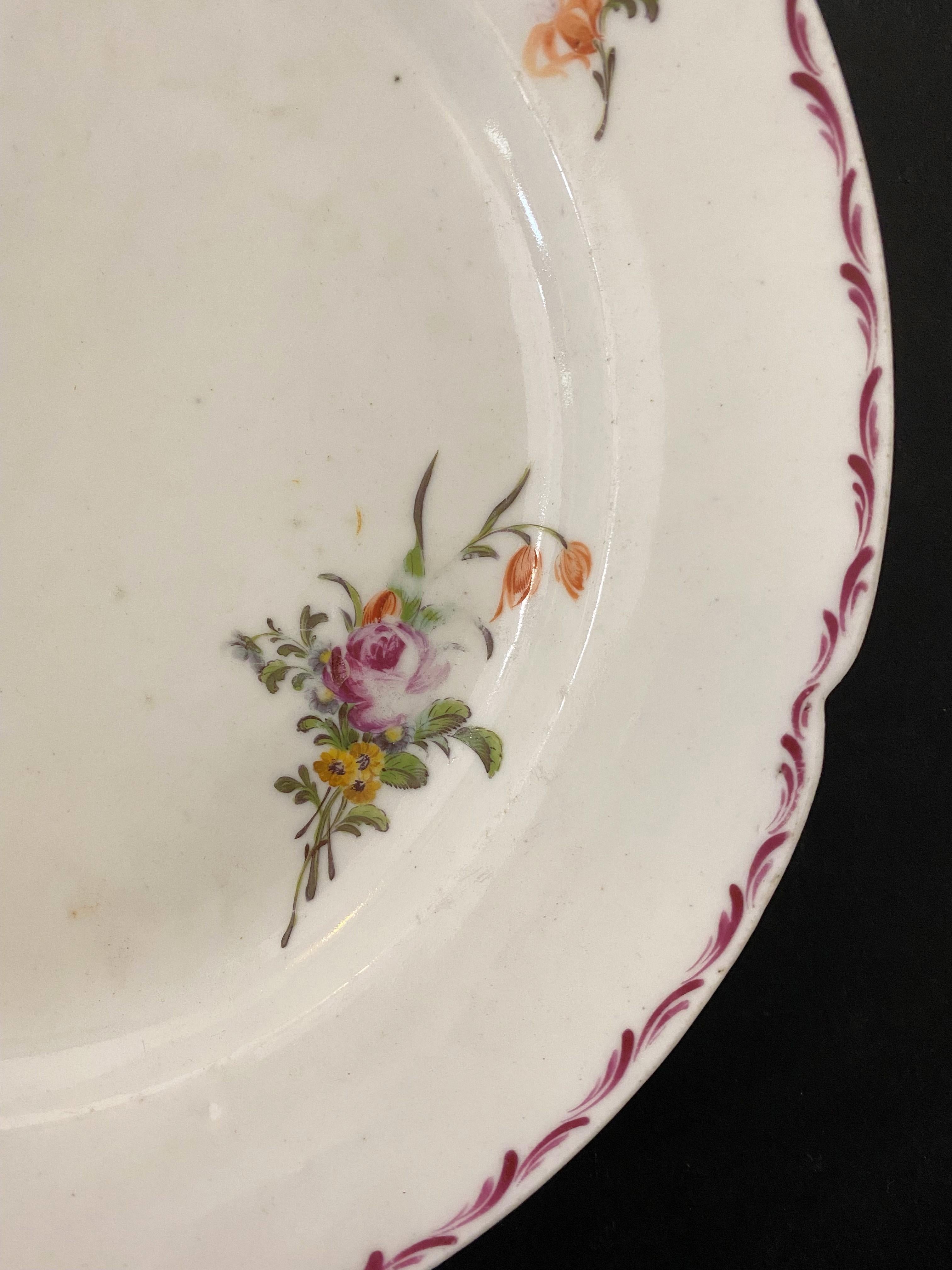 18th Century Chinese Flower Plate from the Compagnie Des Indes For Sale 3