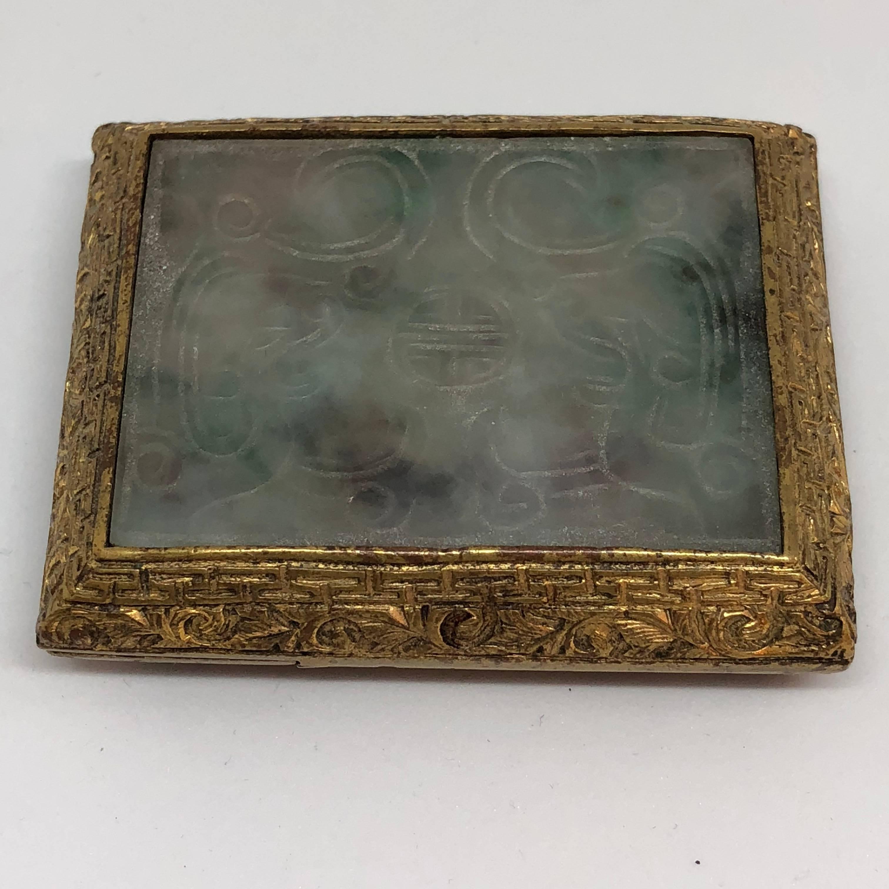Early 20th Century Jade and Fire Gilded Bronze Belt Buckle In Good Condition For Sale In Haddonfield, NJ