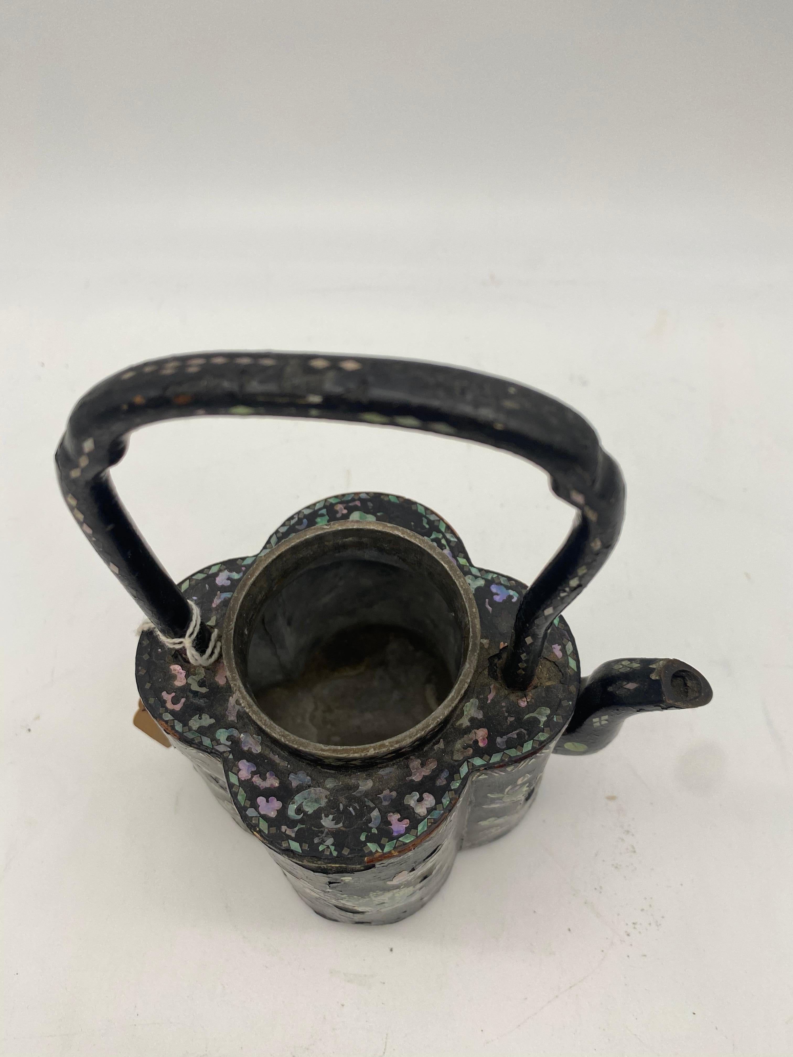 18th Century Chinese Lacquer Mother of Pearl Inlay Pewter Teapot For Sale 2