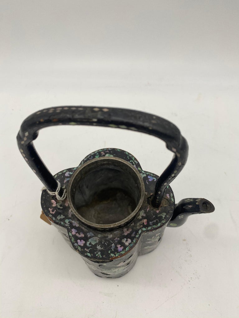 18th Century Chinese Lacquer Mother of Pearl Inlay Pewter Teapot For Sale 4