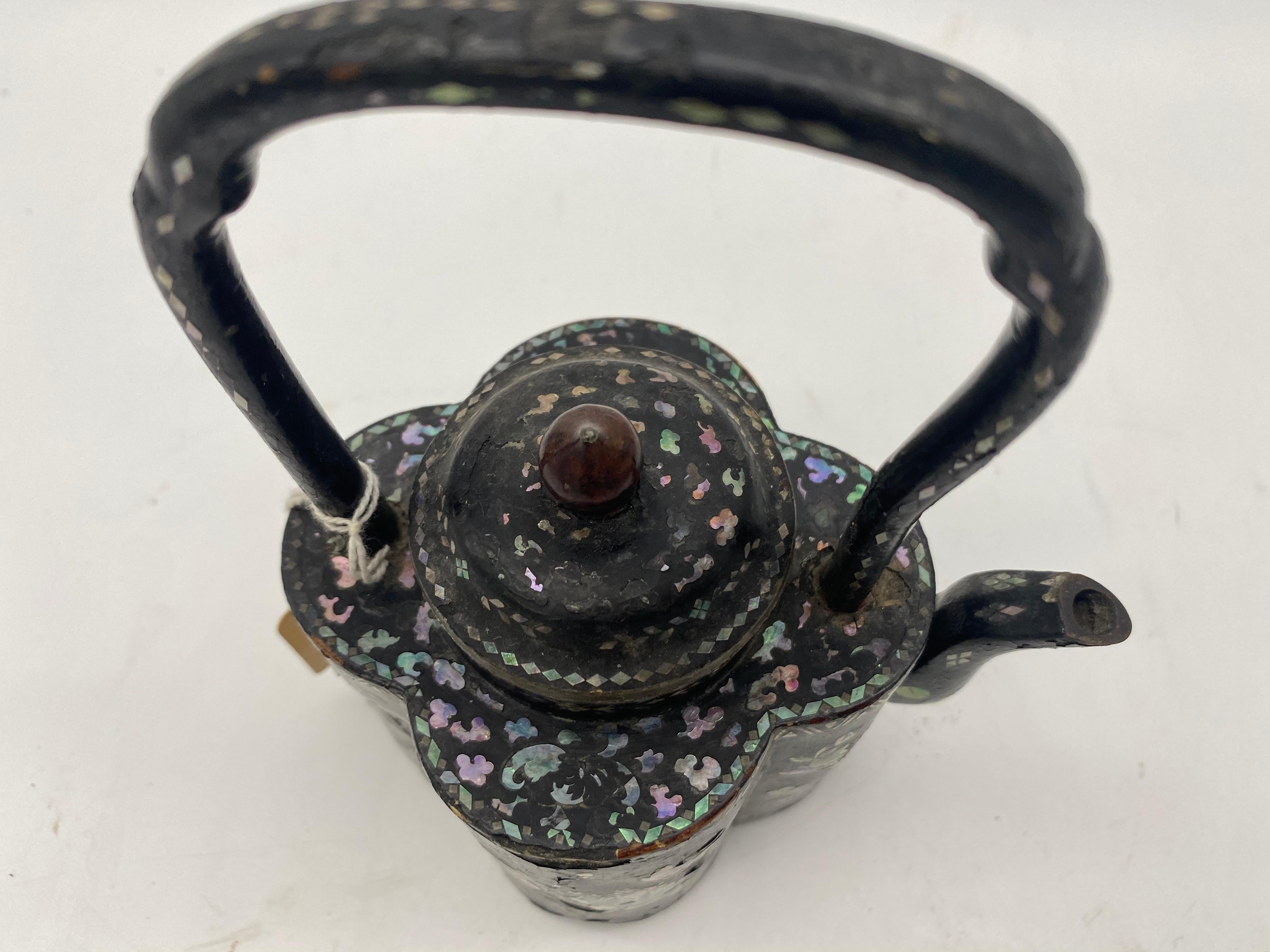 18th Century Chinese Lacquer Mother of Pearl Inlay Pewter Teapot For Sale 5