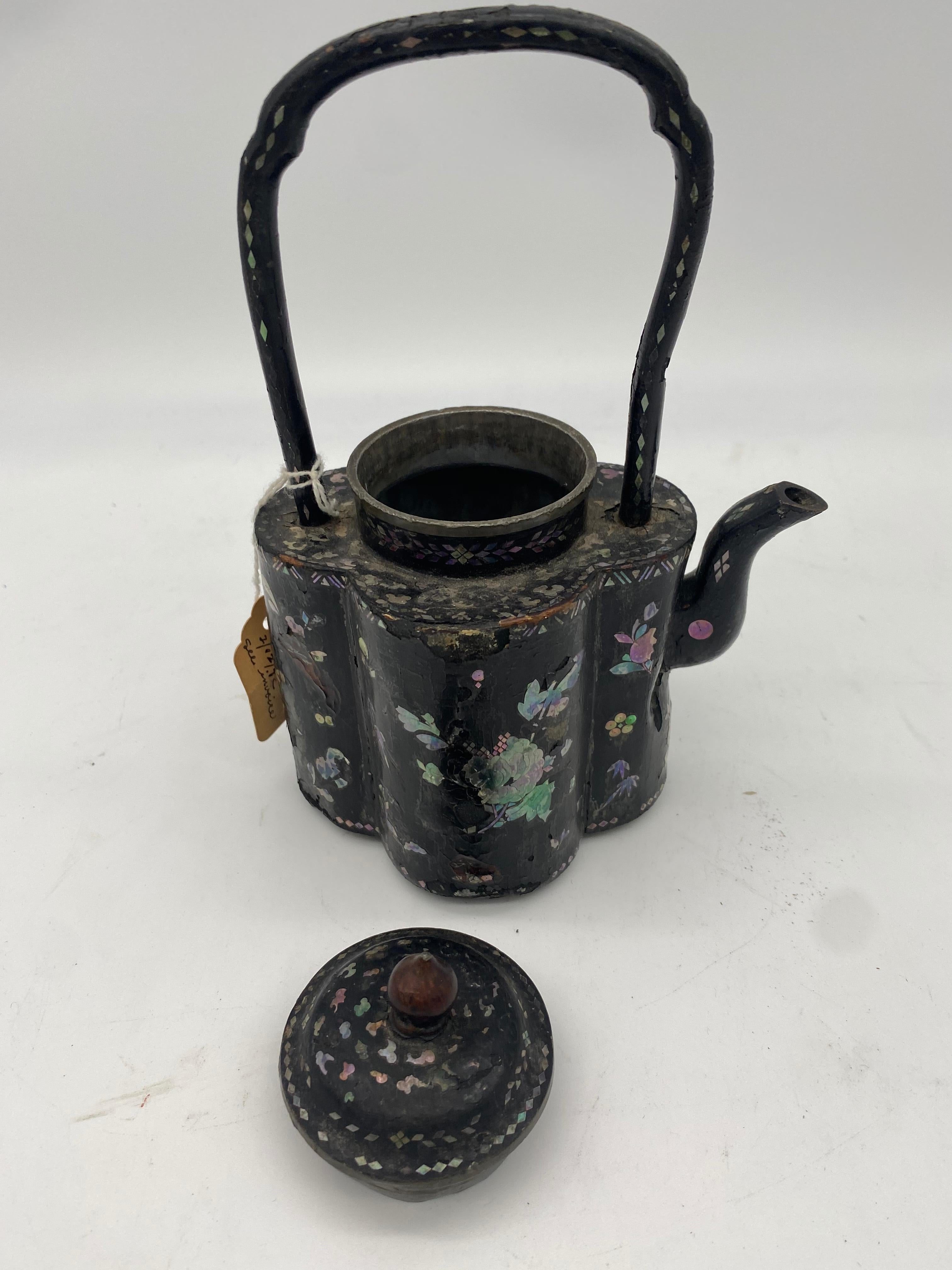 18th Century Chinese Lacquer Mother of Pearl Inlay Pewter Teapot For Sale 2