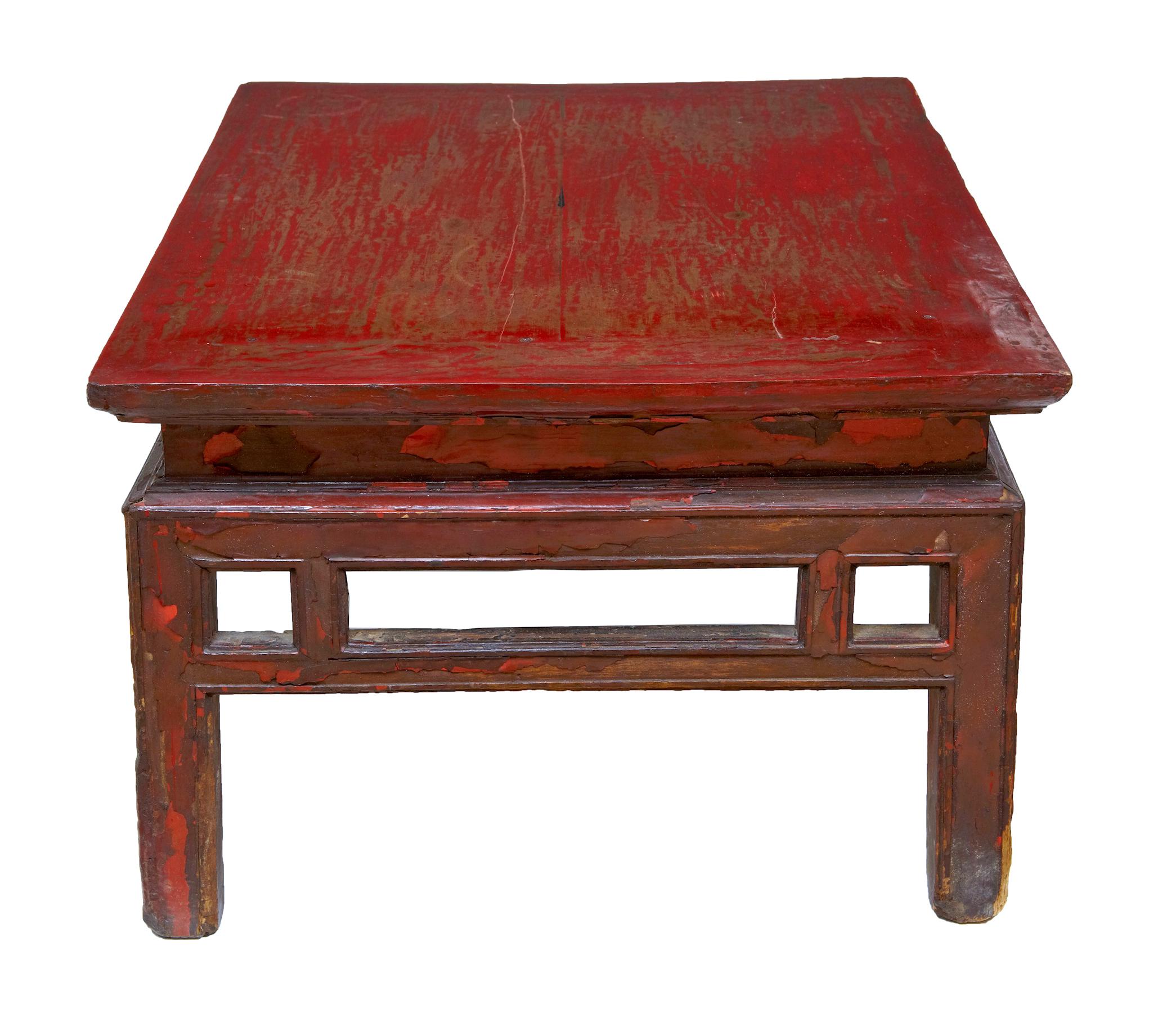18th Century Chinese Painted Low Occasional Table In Fair Condition In Debenham, Suffolk