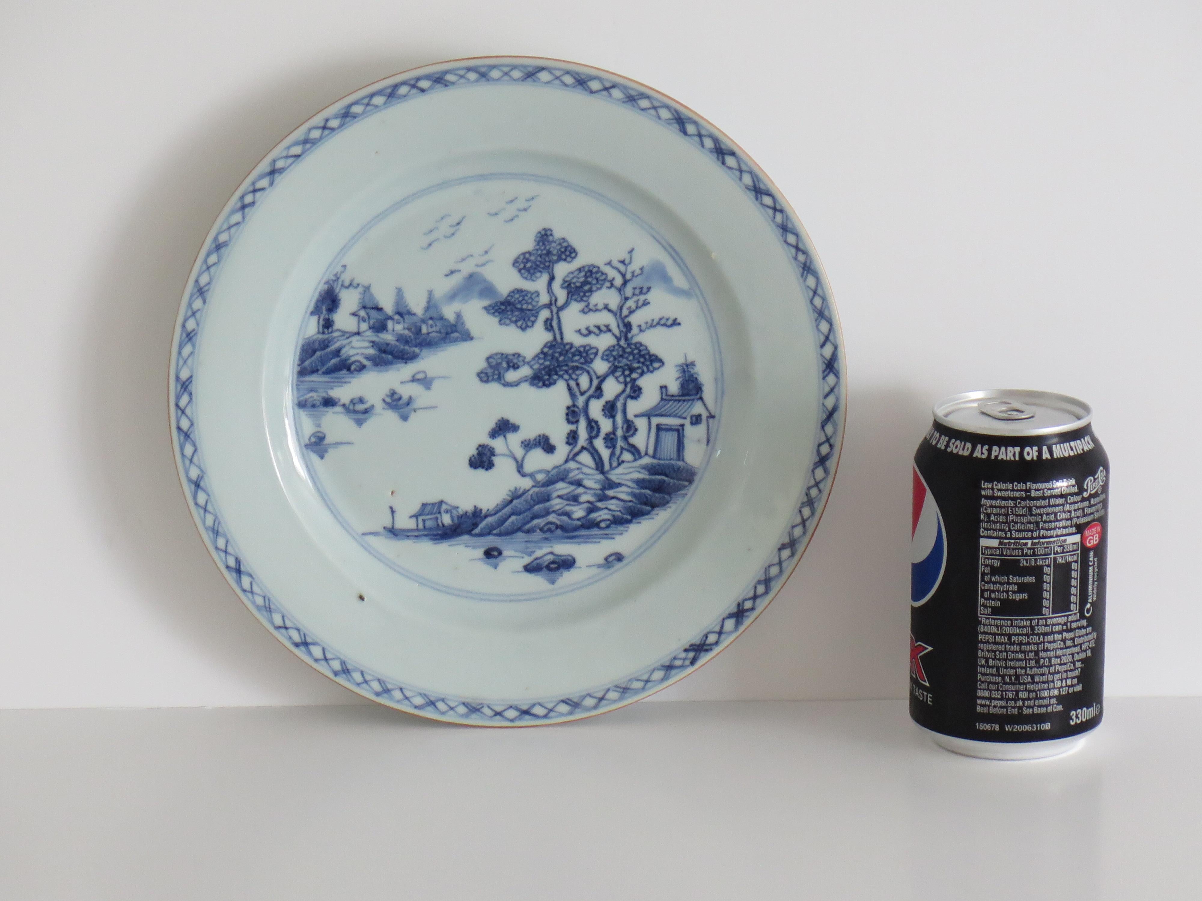 18th Century Chinese Plate Blue and White Porcelain, Qing Qianlong circa 1770 For Sale 12
