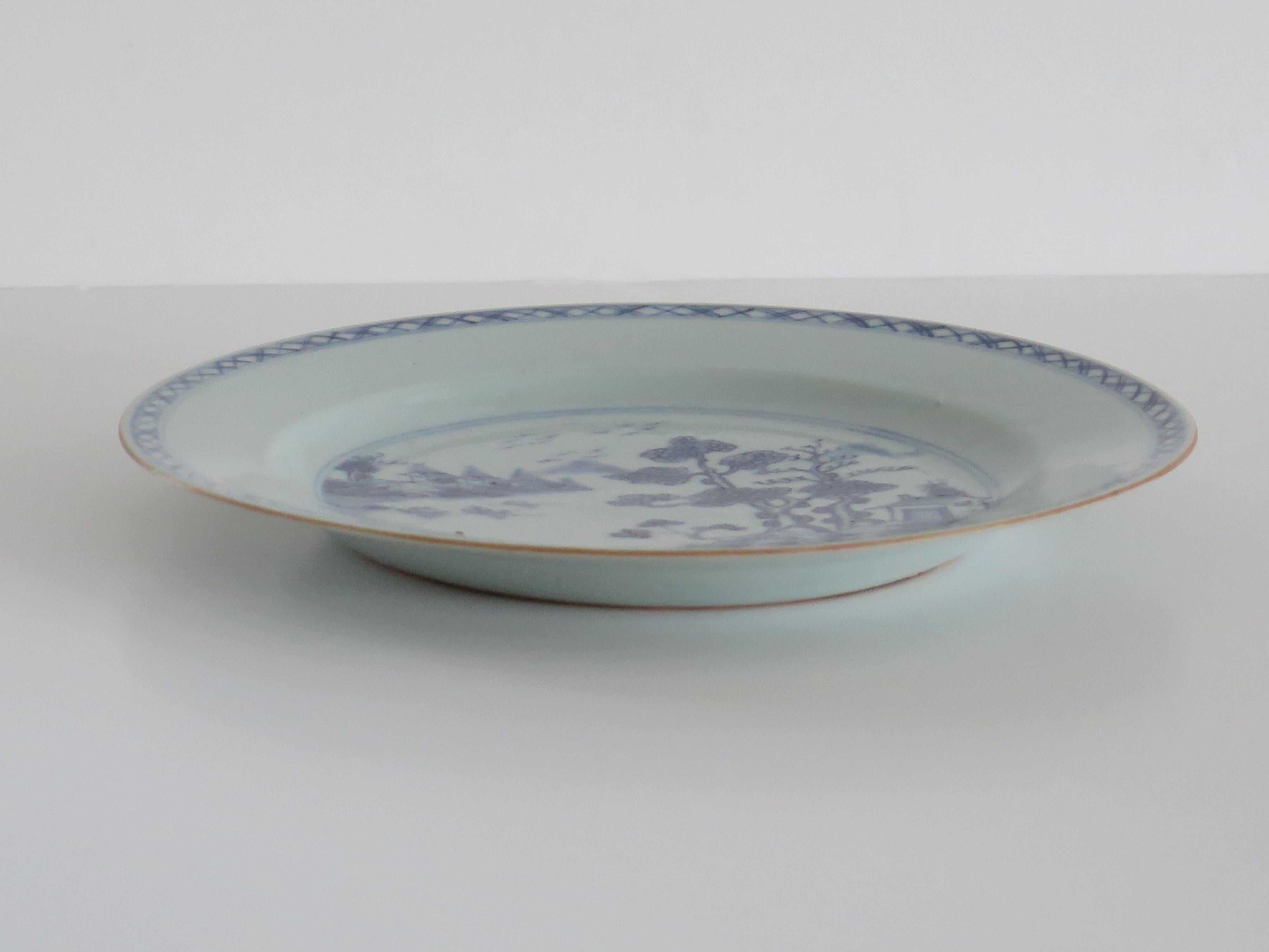 Chinese Export 18th Century Chinese Plate Blue and White Porcelain, Qing Qianlong circa 1770 For Sale