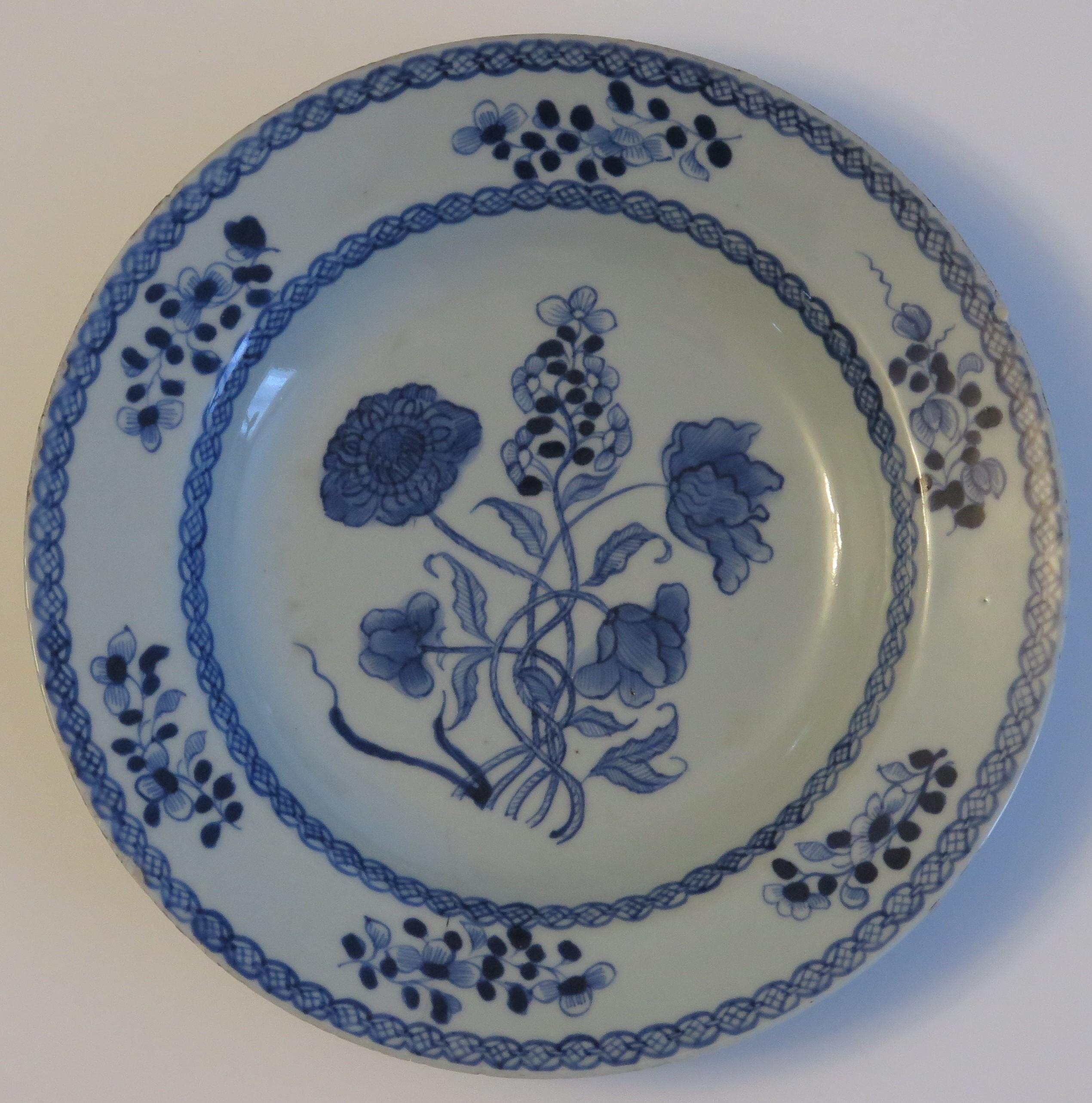 Hand-Painted 18th Century, Chinese Plate or Bowl Blue & White, Qing Qianlong, Circa 1770 For Sale