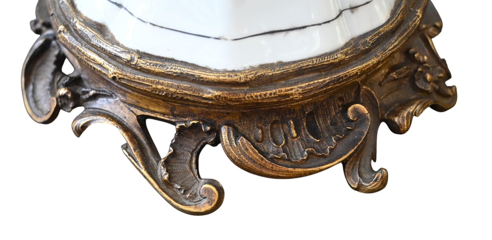 18th century Chinese porcelain Famille Verte vases on bronze base, Kangxi period For Sale 1