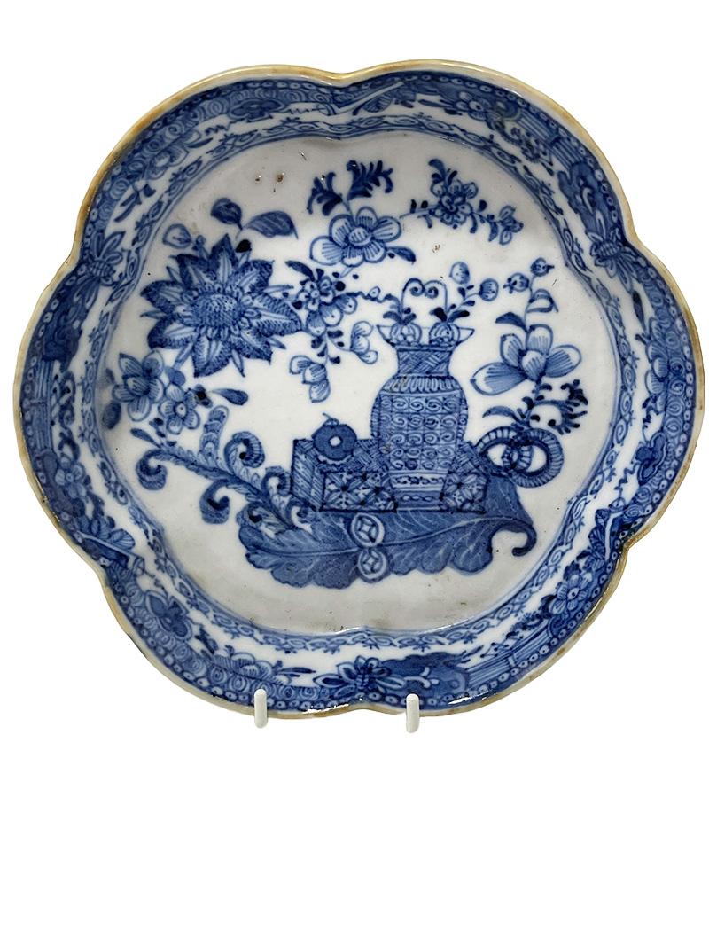 18th Century Chinese porcelain Pattipan, tea stand For Sale 5
