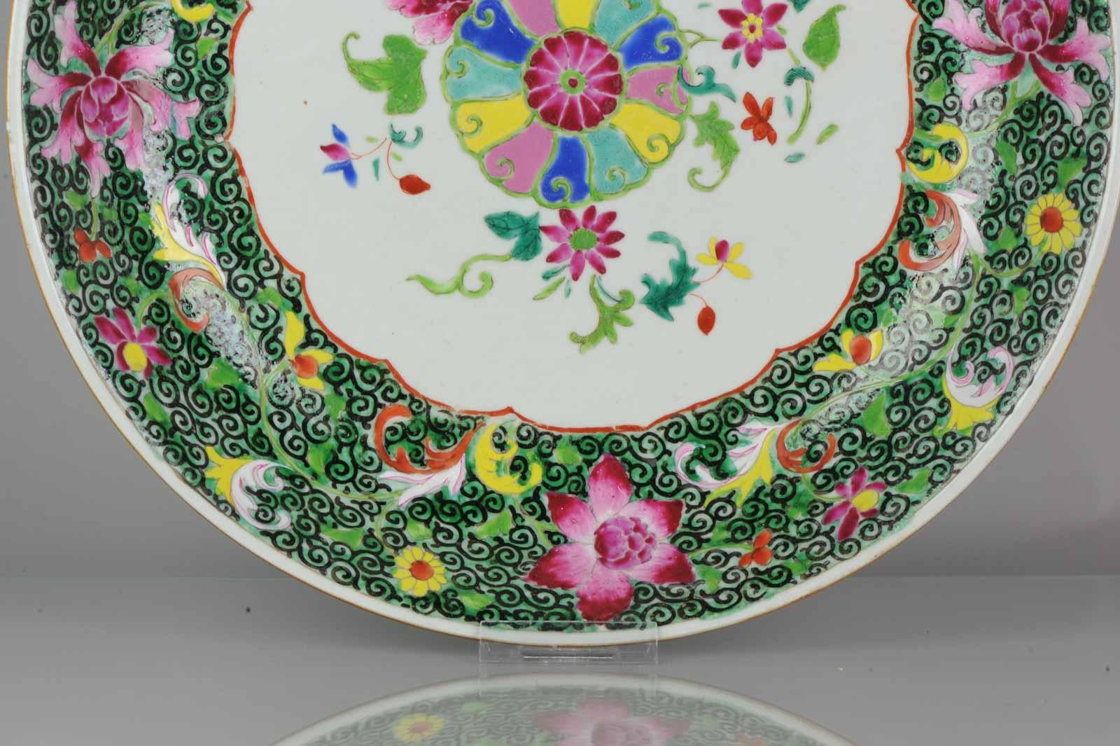 Porcelaine chinoise du 18ème siècle Pre Bencharong Famille Rose Noir en vente 7