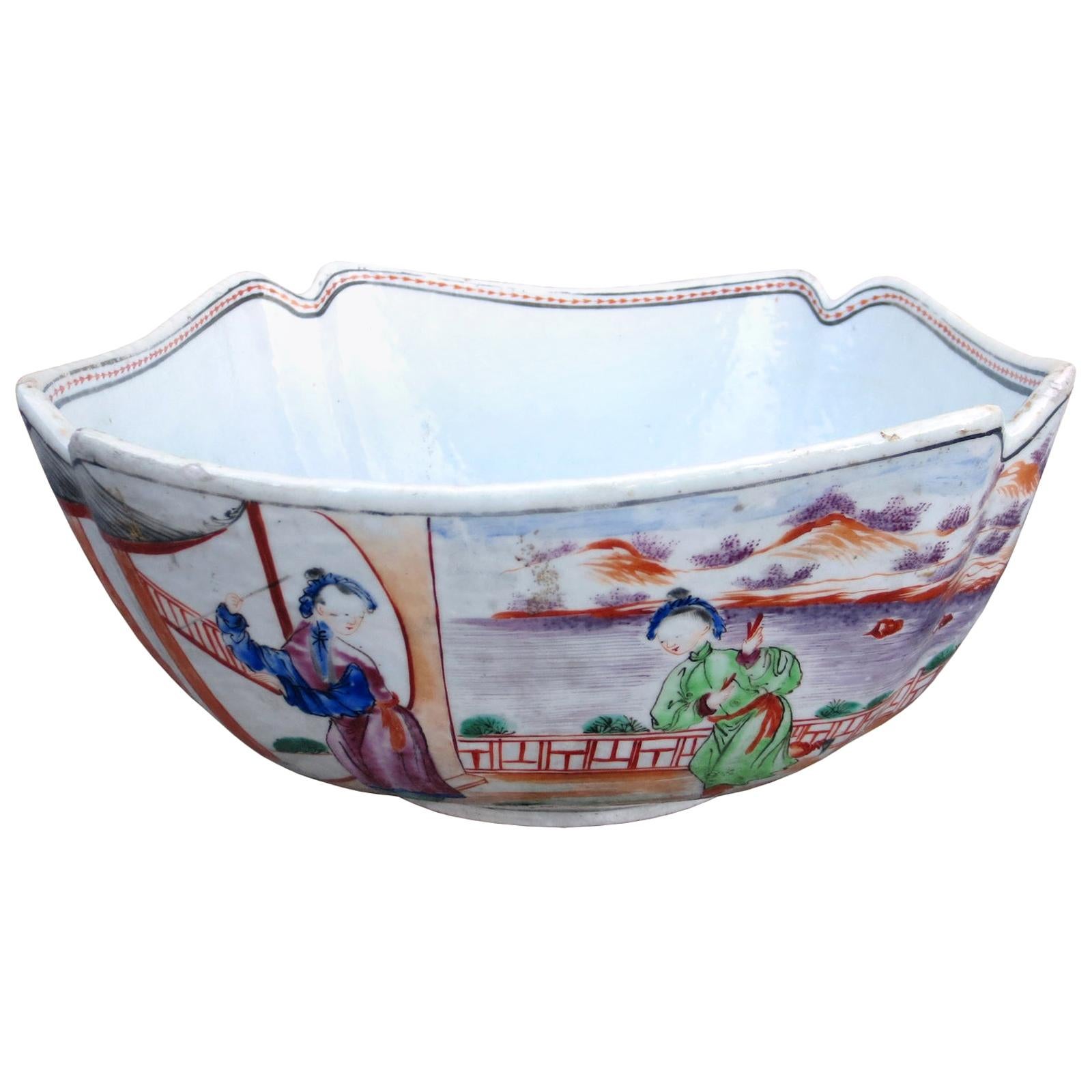 18th Century Chinese Porcelain Square Bowl For Sale