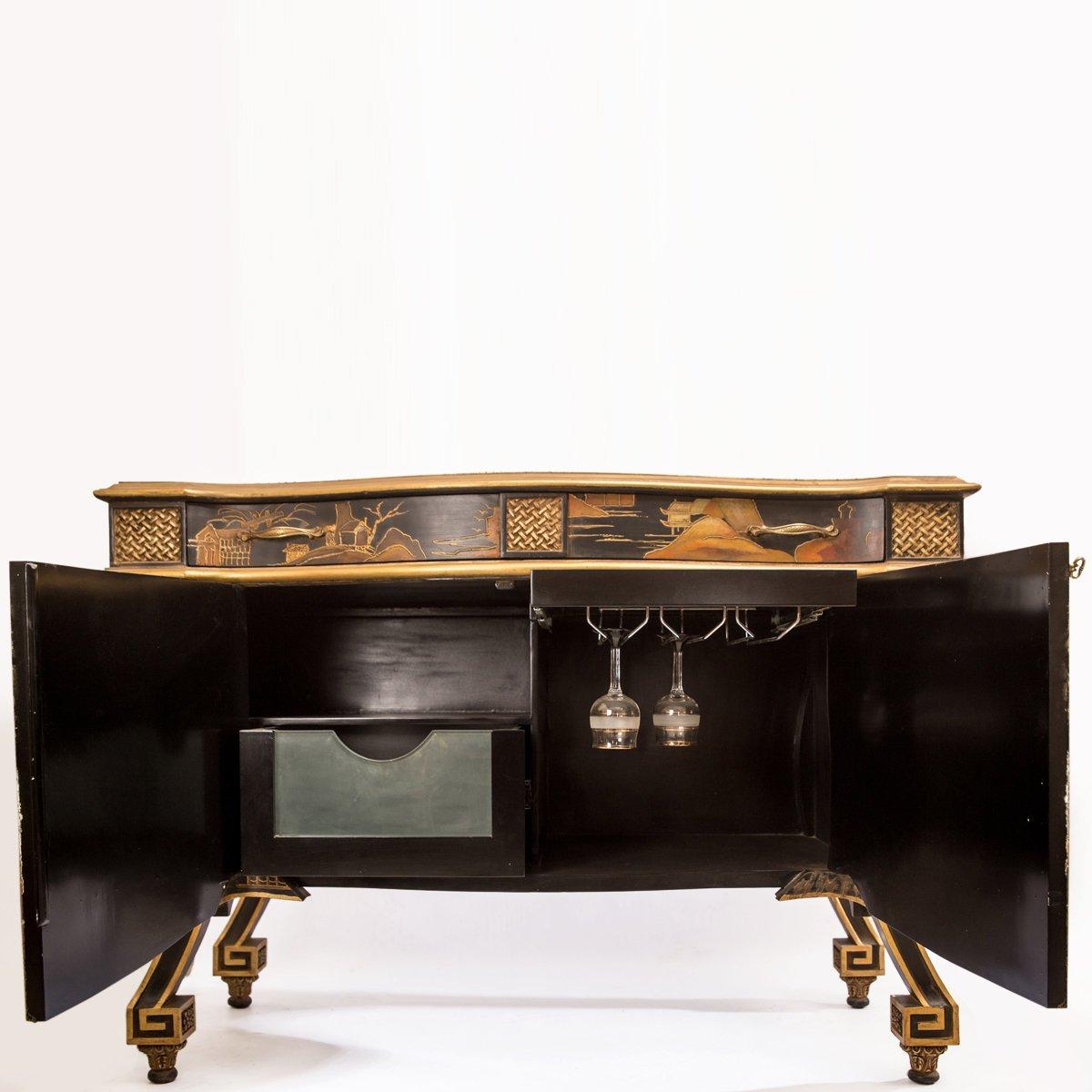 Hand-Carved 18th Century Chinese-Style Commode For Sale