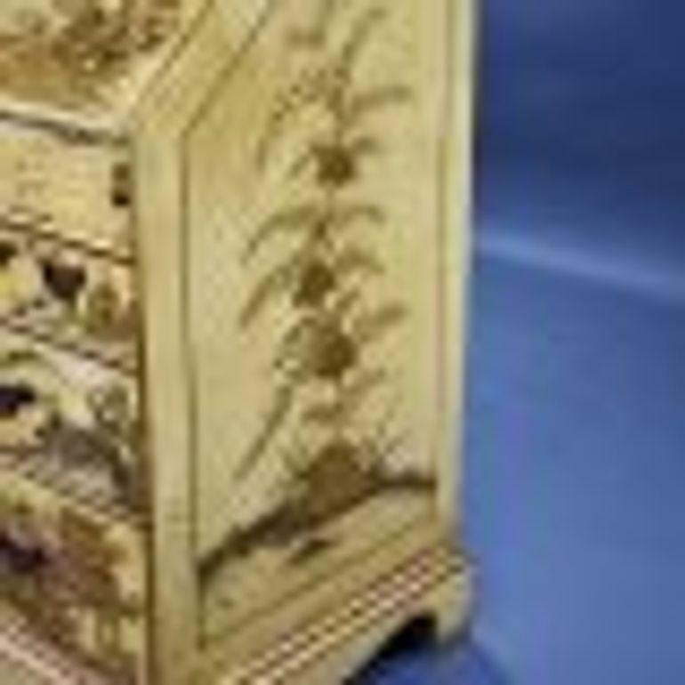 Ufficio di presidenza Chinoiserie del 18° secolo in vendita 6