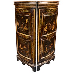 18th Century, Chinoiserie Corner Cabinets