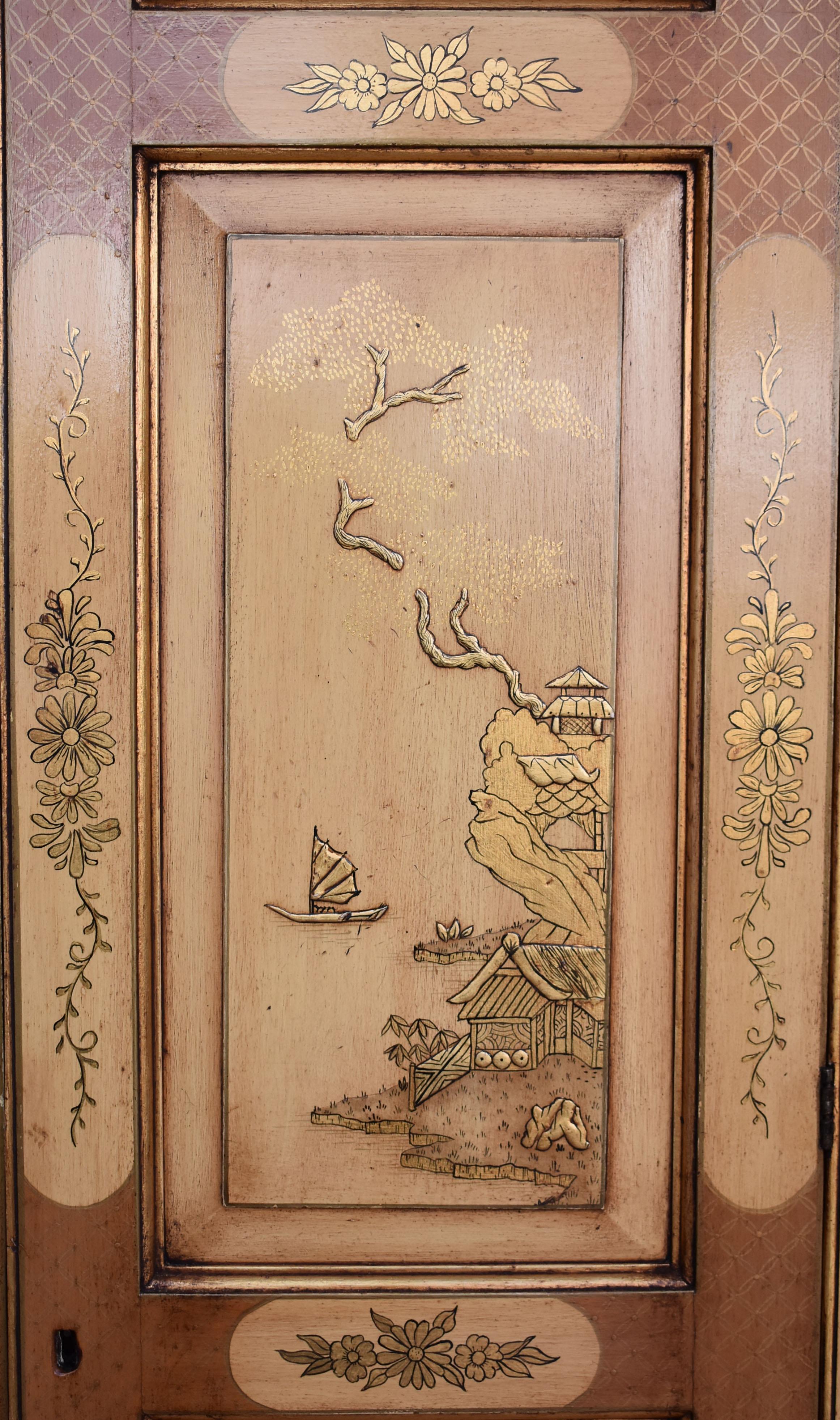18th Century Chinoiserie Corner Cupboard For Sale 2
