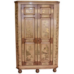 Armoire d'angle chinoiseries du XVIIIe siècle