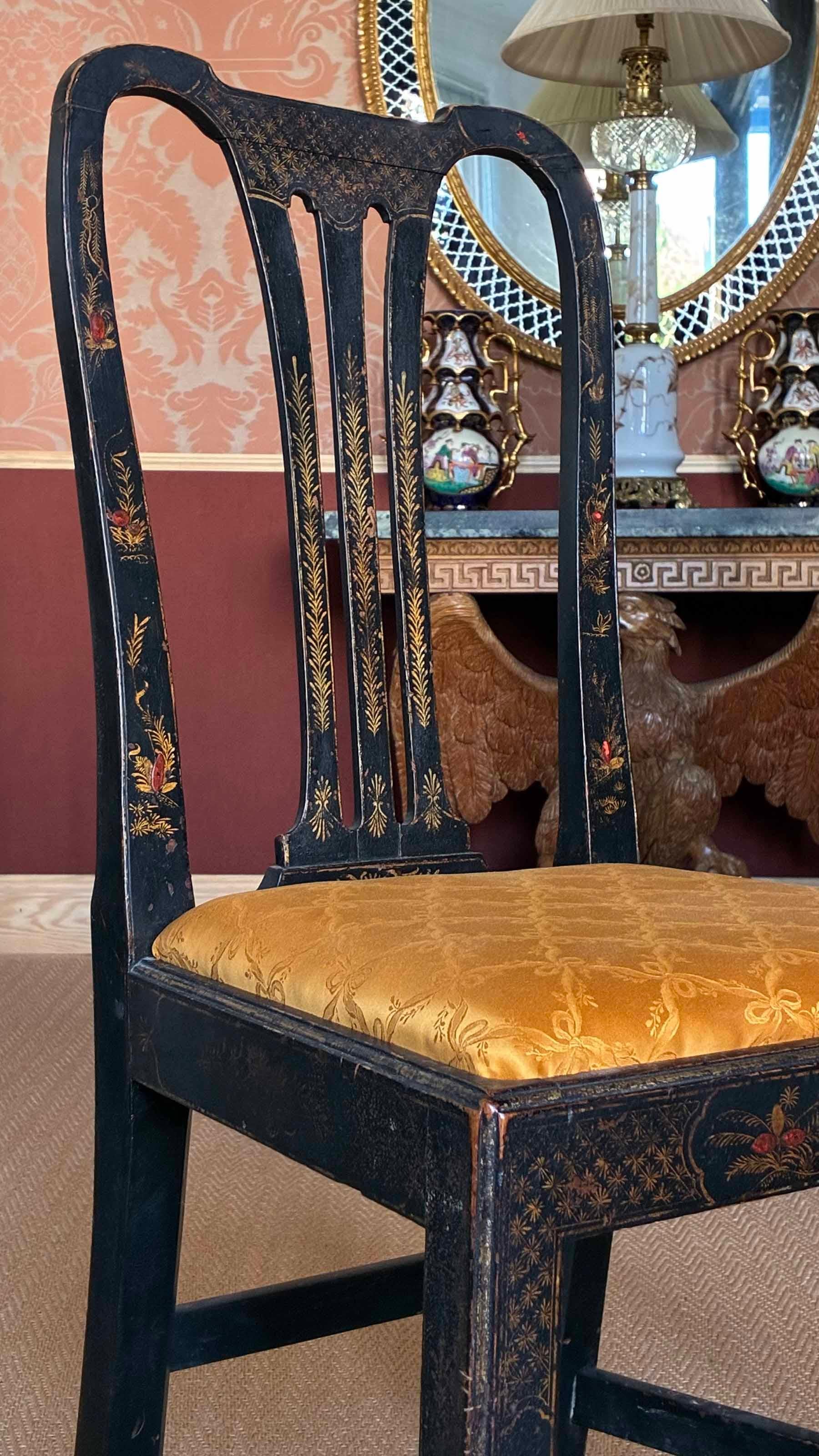 18th Century Chinoiserie Painted Chairs For Sale 7