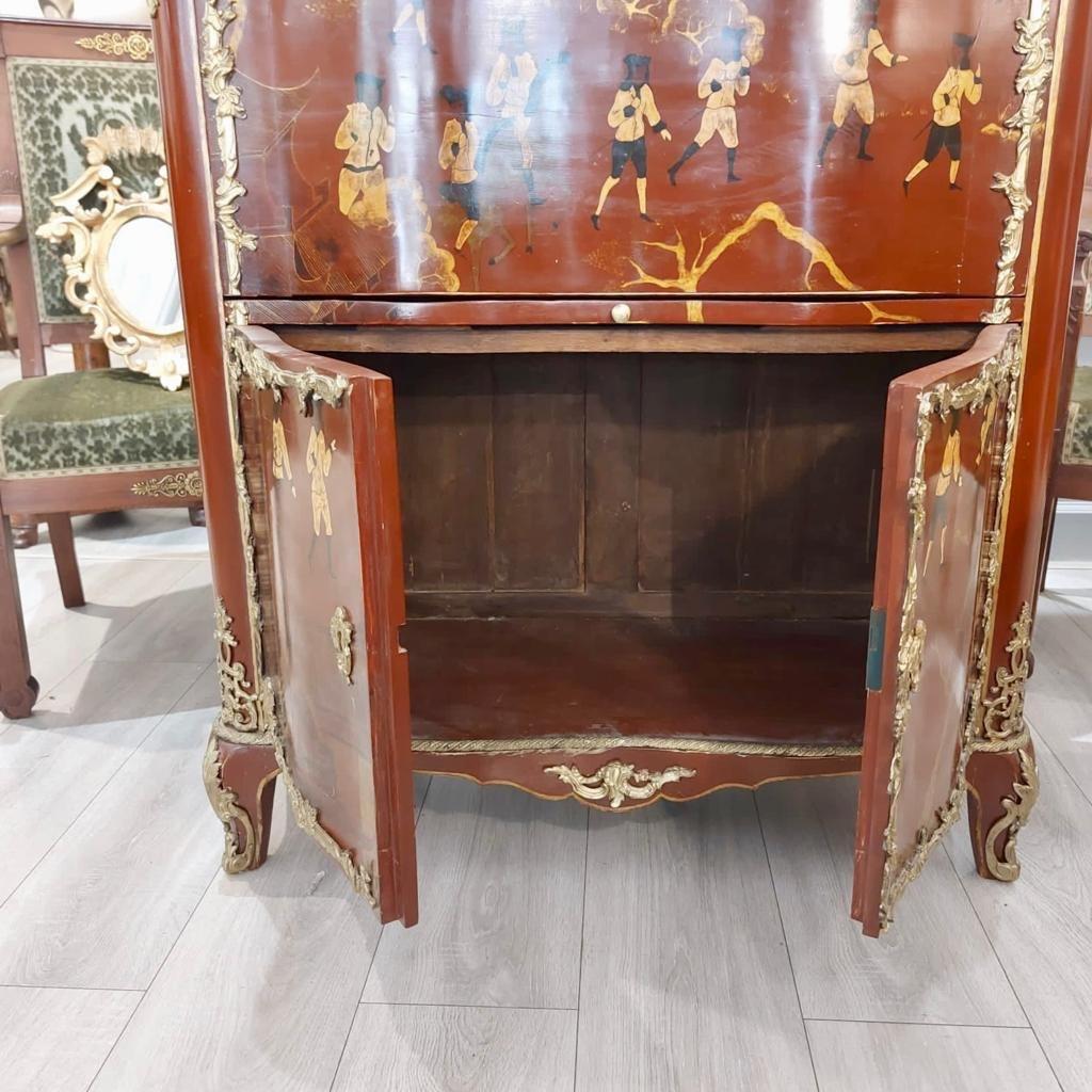 18th Century and Earlier 18th Century Chinoiserie Secretaire in Lacquer by Jacques Dubois (1694-1763) For Sale
