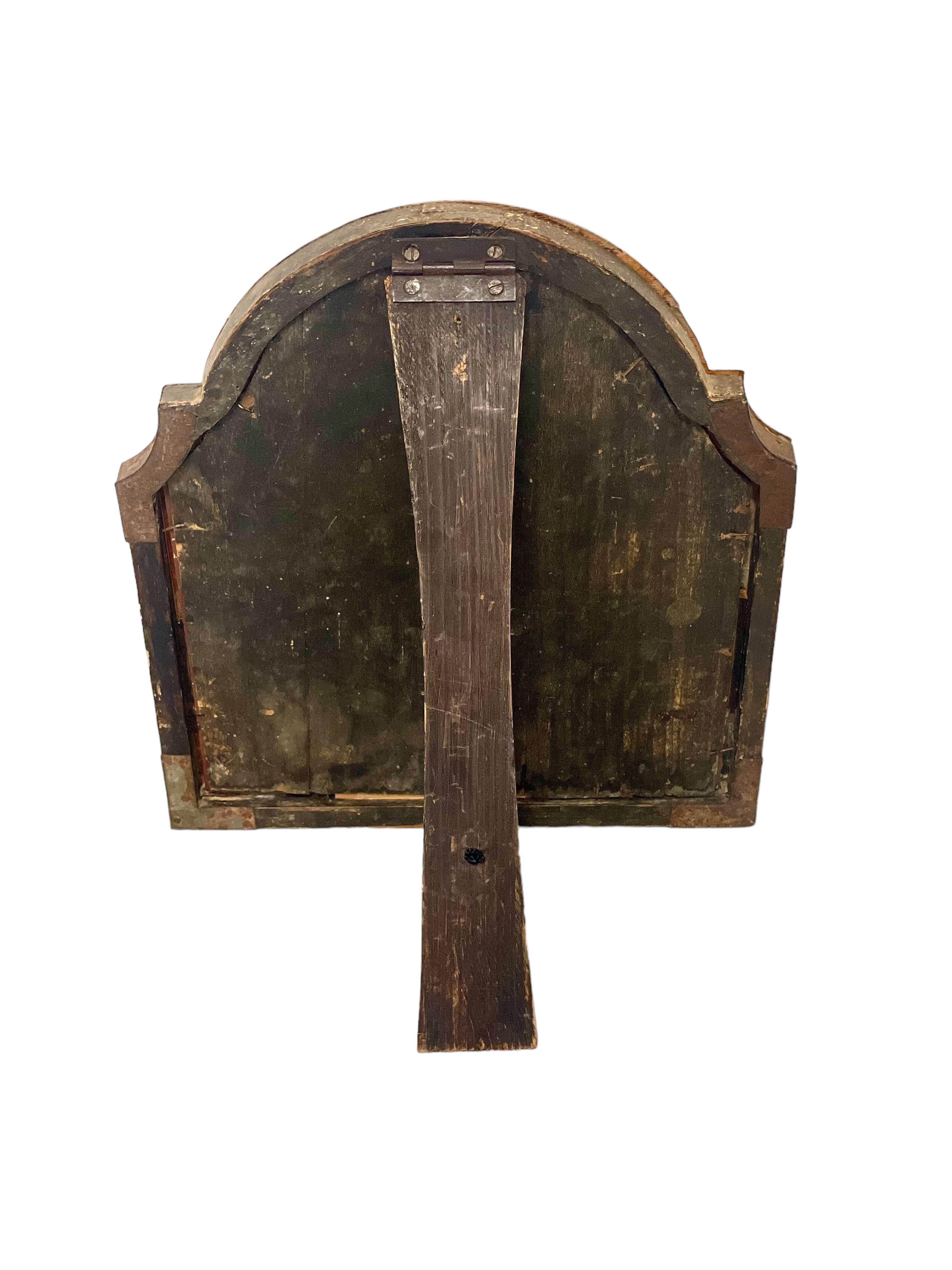 18th Century Chinoiserie Lacquered Table Mirror For Sale 3