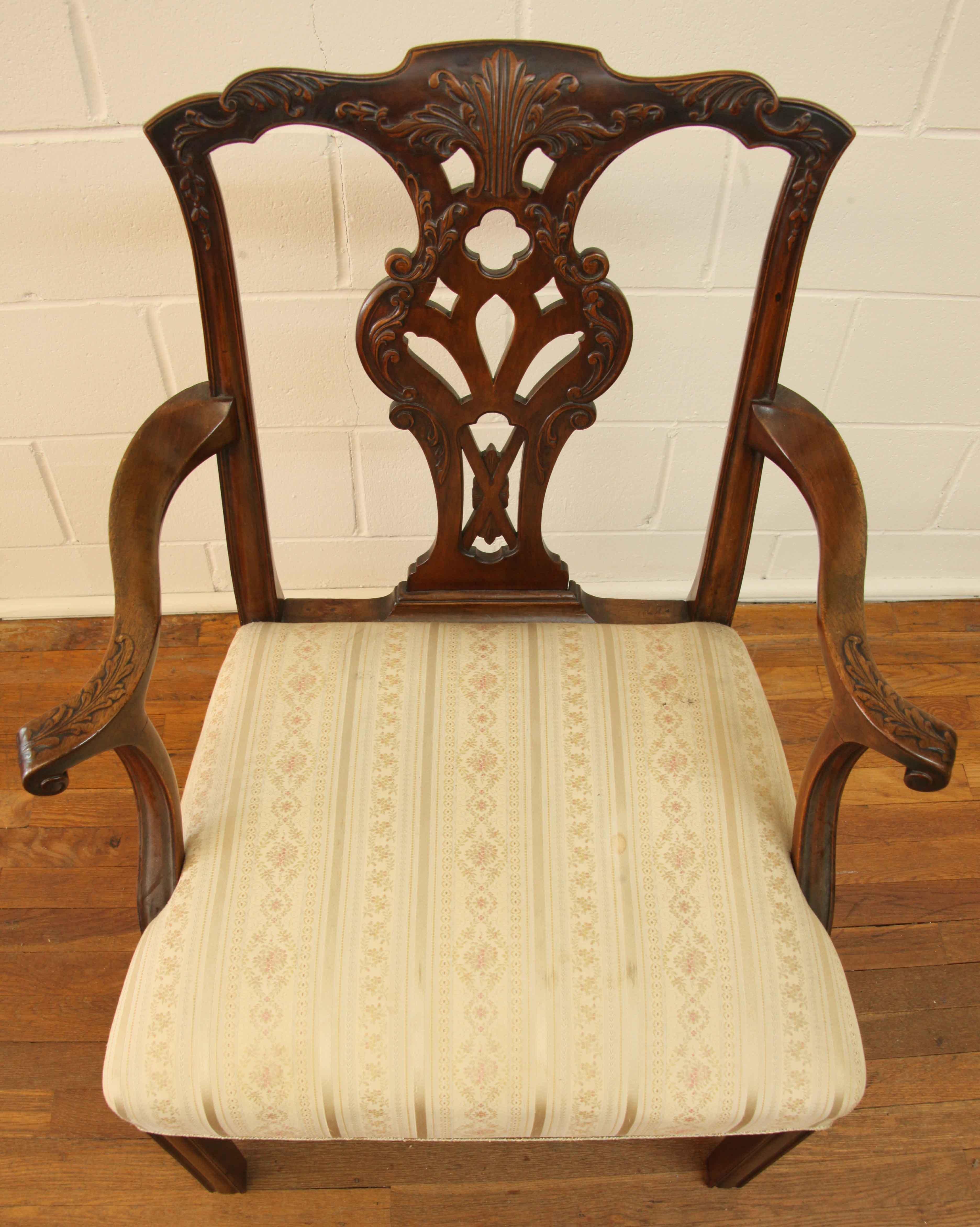 Chippendale-Sessel aus dem 18. Jahrhundert im Angebot 4
