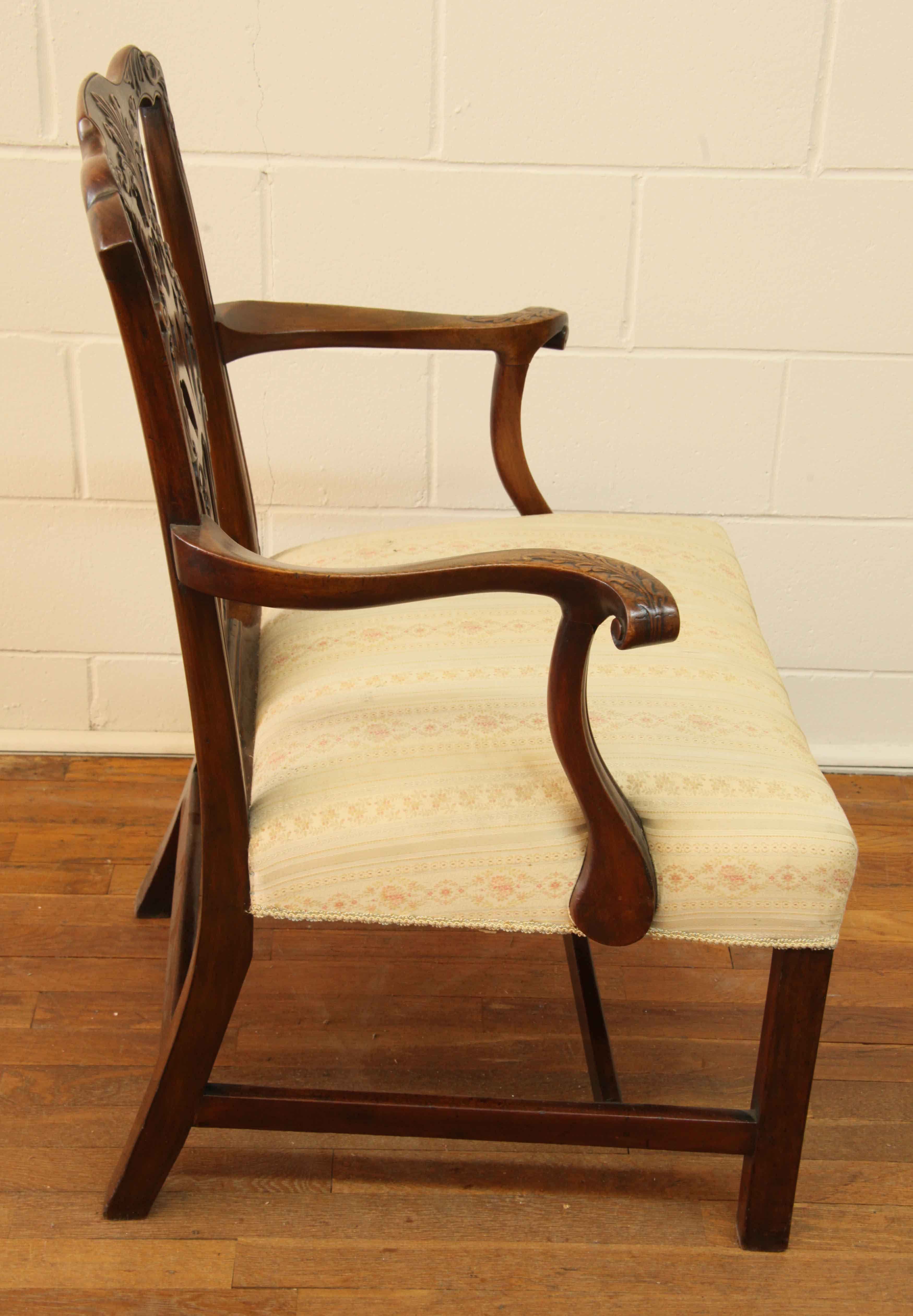 Chippendale-Sessel aus dem 18. Jahrhundert im Angebot 7