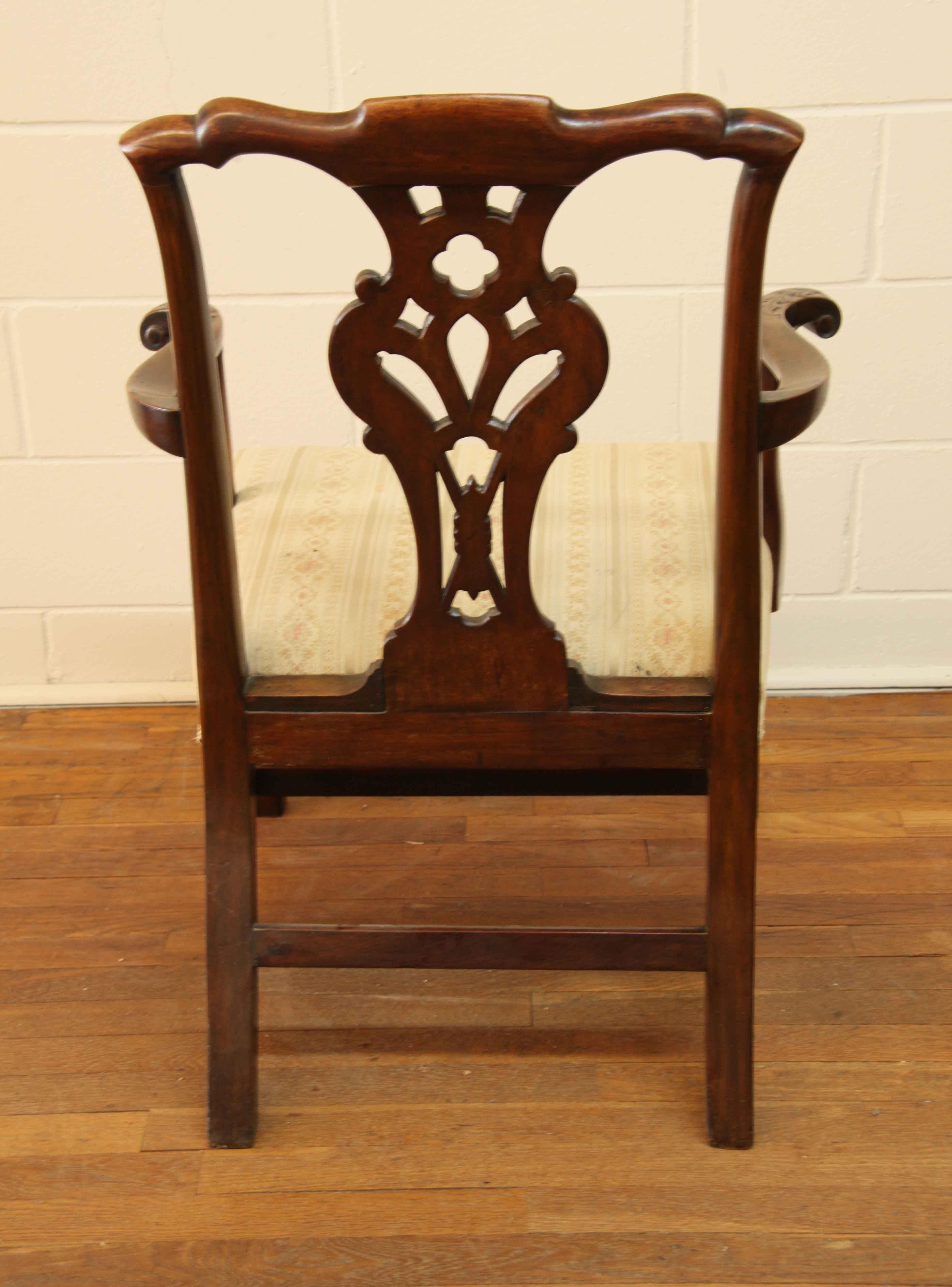 Chippendale-Sessel aus dem 18. Jahrhundert im Angebot 8