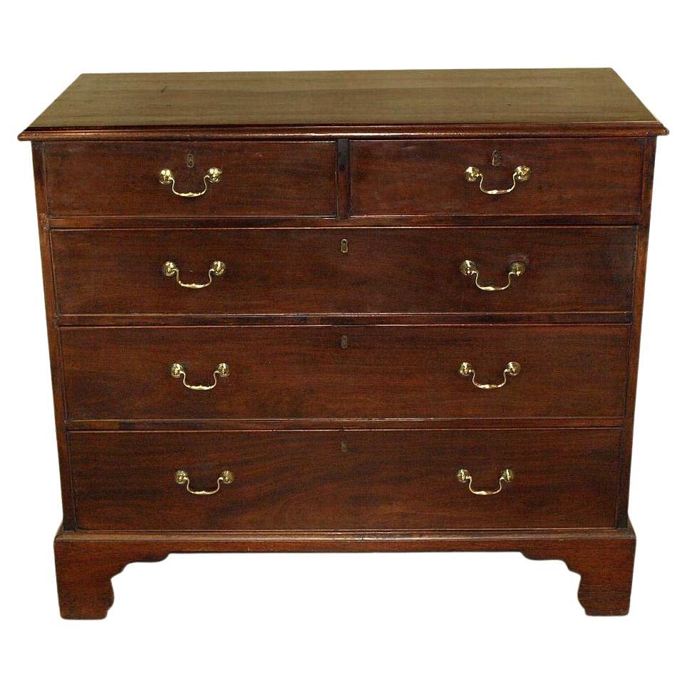 18th Century Chippendale Chest of Drawers For Sale