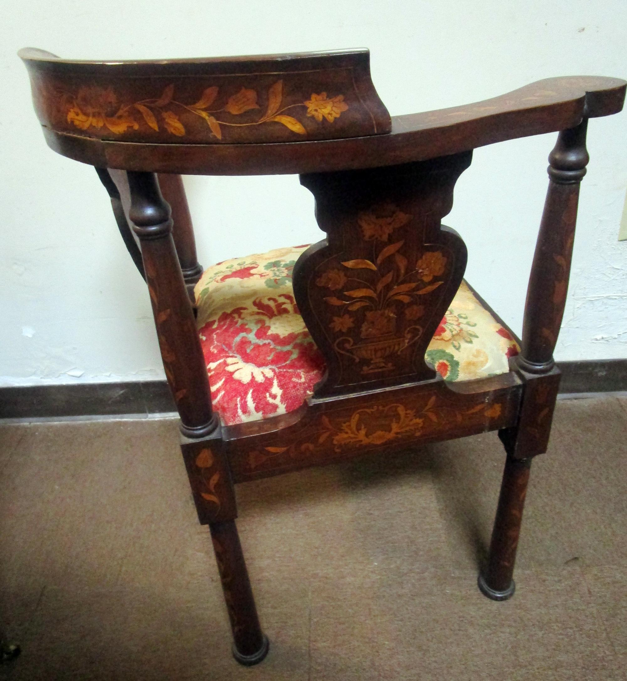 Walnut 18th Century Chippendale Corner Chair with Marquetry Inlay For Sale